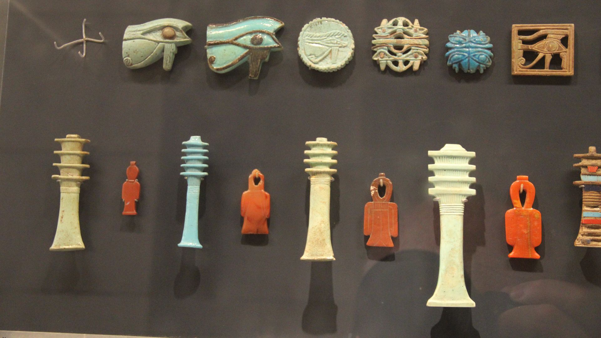 File:Ancient Egypt Faience Amulets (28311868972).jpg