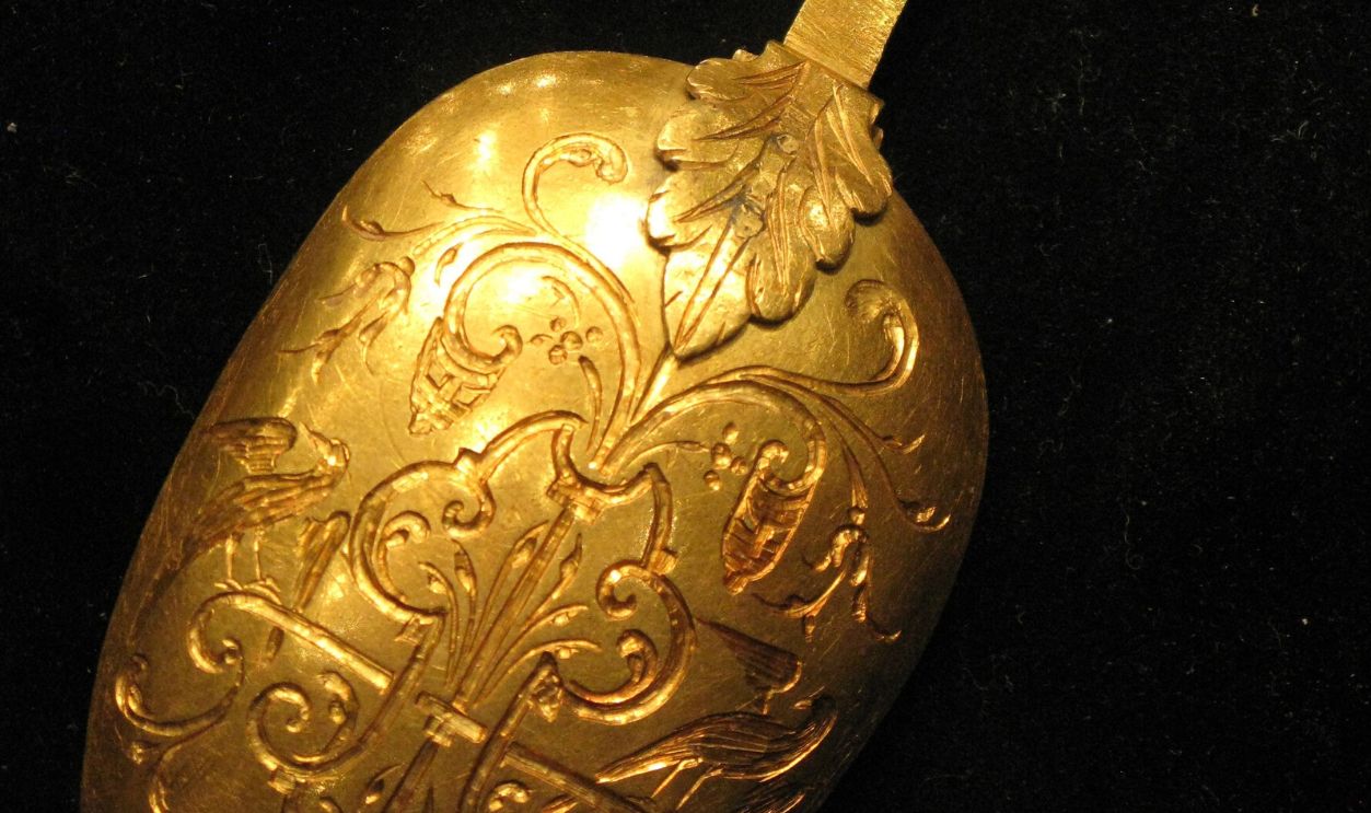 A gold spoon from a Spanish treasure from the 17th century is on display at Guernsey's on August 5, 2015 in New York. On July 20, 1985, American treasure hunter Mel Fisher discovered the treasure of the Nuestra Señora de Atocha, the most famous member of a fleet of Spanish ships that sank in 1622 after sailing into a hurricane. On August 5, Guernseys will auction selected items from Fishers Collection. A portion of the proceeds will benefit the Michael Abt, Jr. Have a Heart Foundation, which works to provide Automatic External Defibrillators (AED) to schools nationwide.
