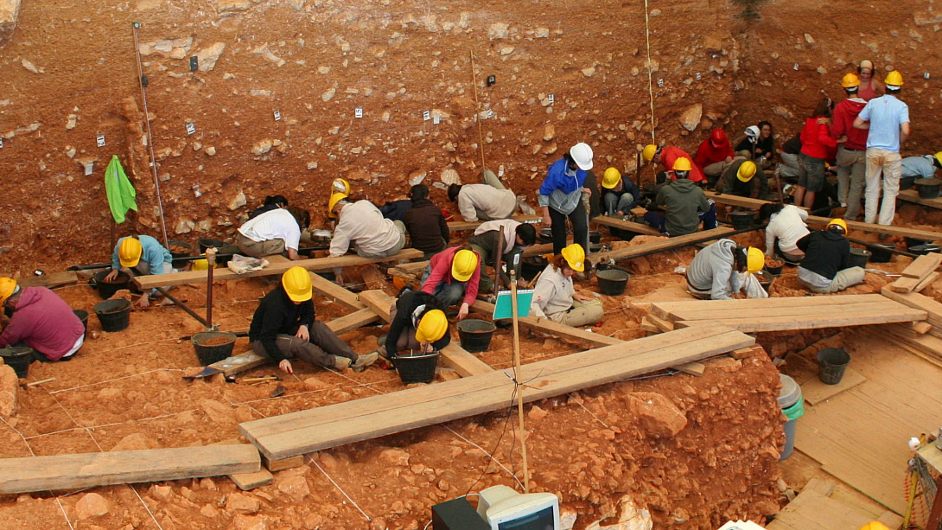 File:Dolina-Pano-3 (cropped).jpg