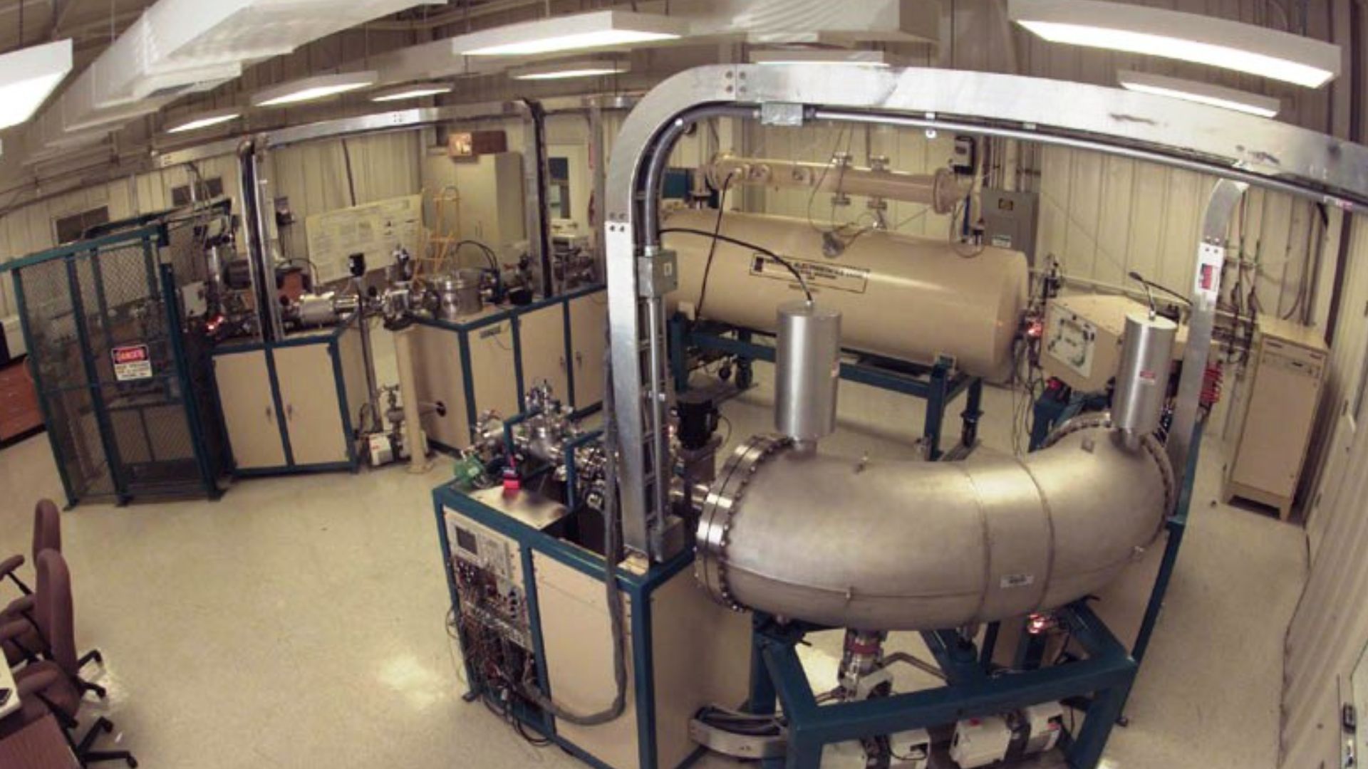 File:1 MV accelerator mass spectrometer.jpg