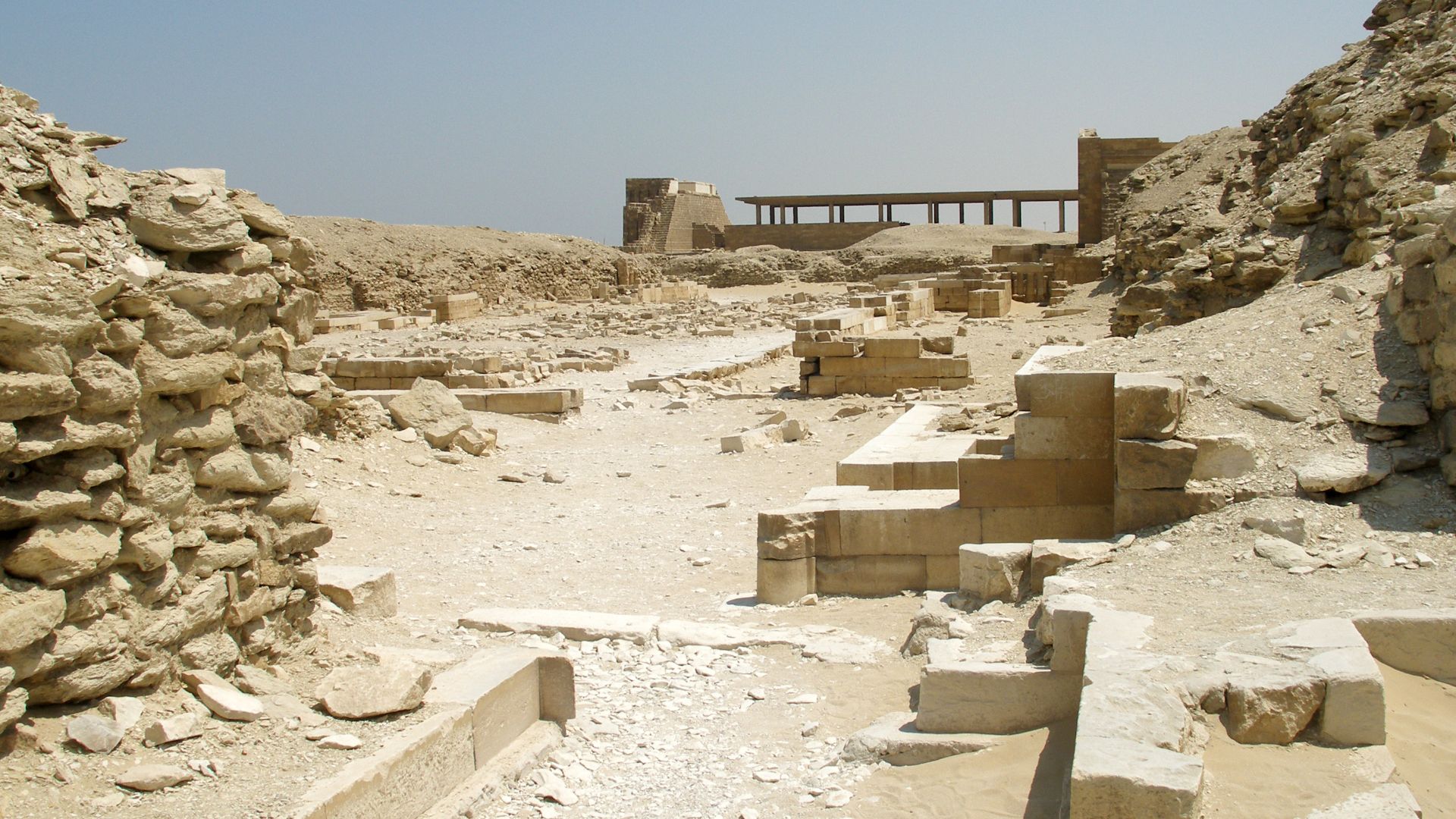 File:Saqqara archaeological complex, Ancient Egypt.jpg