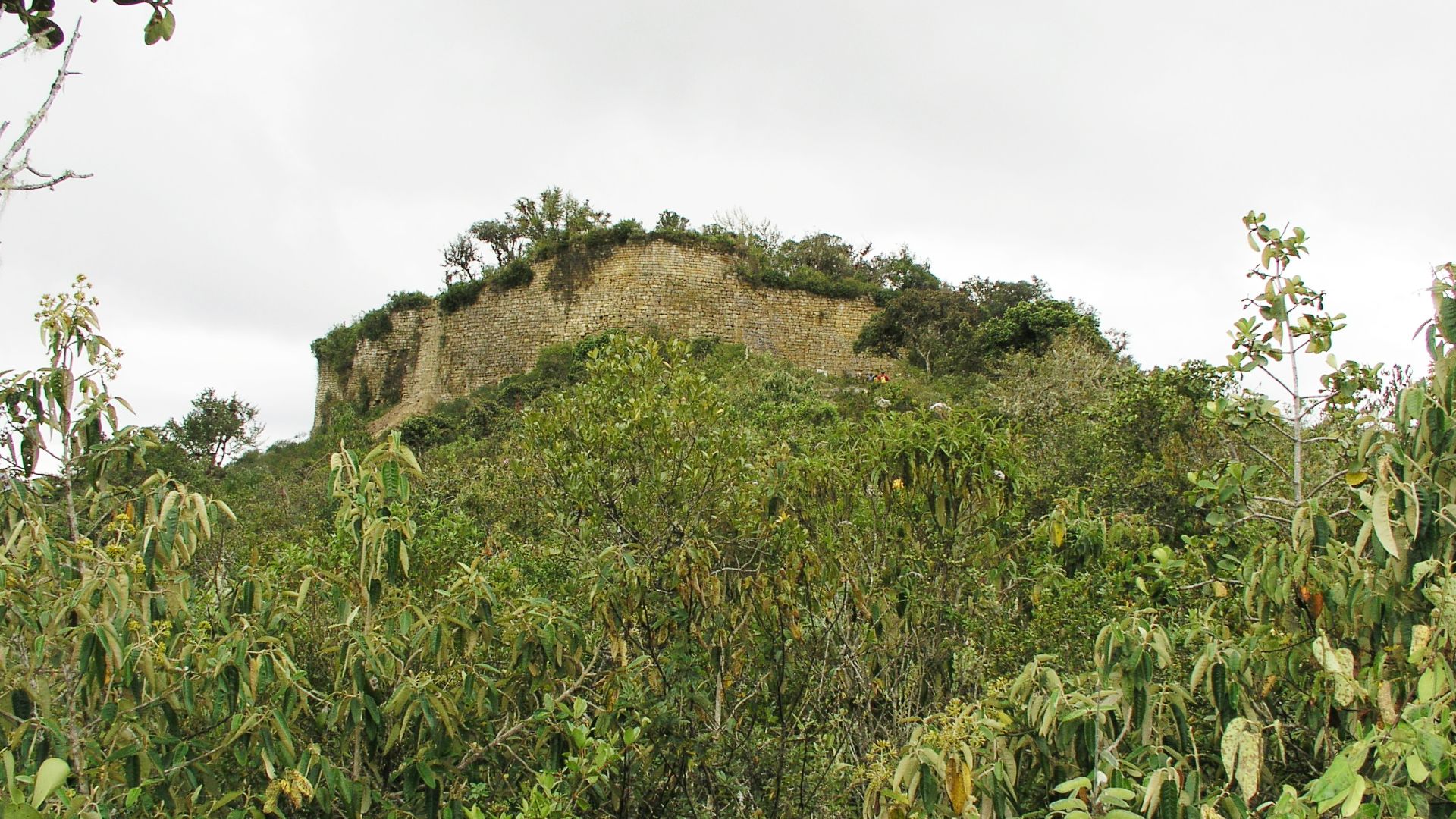 File:Kuelap P7171216mod.jpg