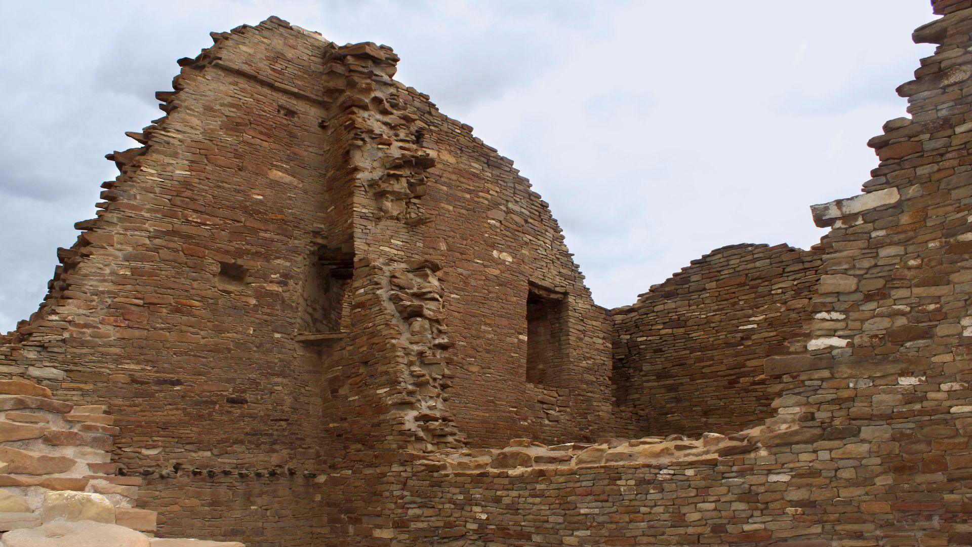 File:PUEBLO BONITO - Chaco Culture National Historical Park , New Mexico, US - panoramio (2).jpg