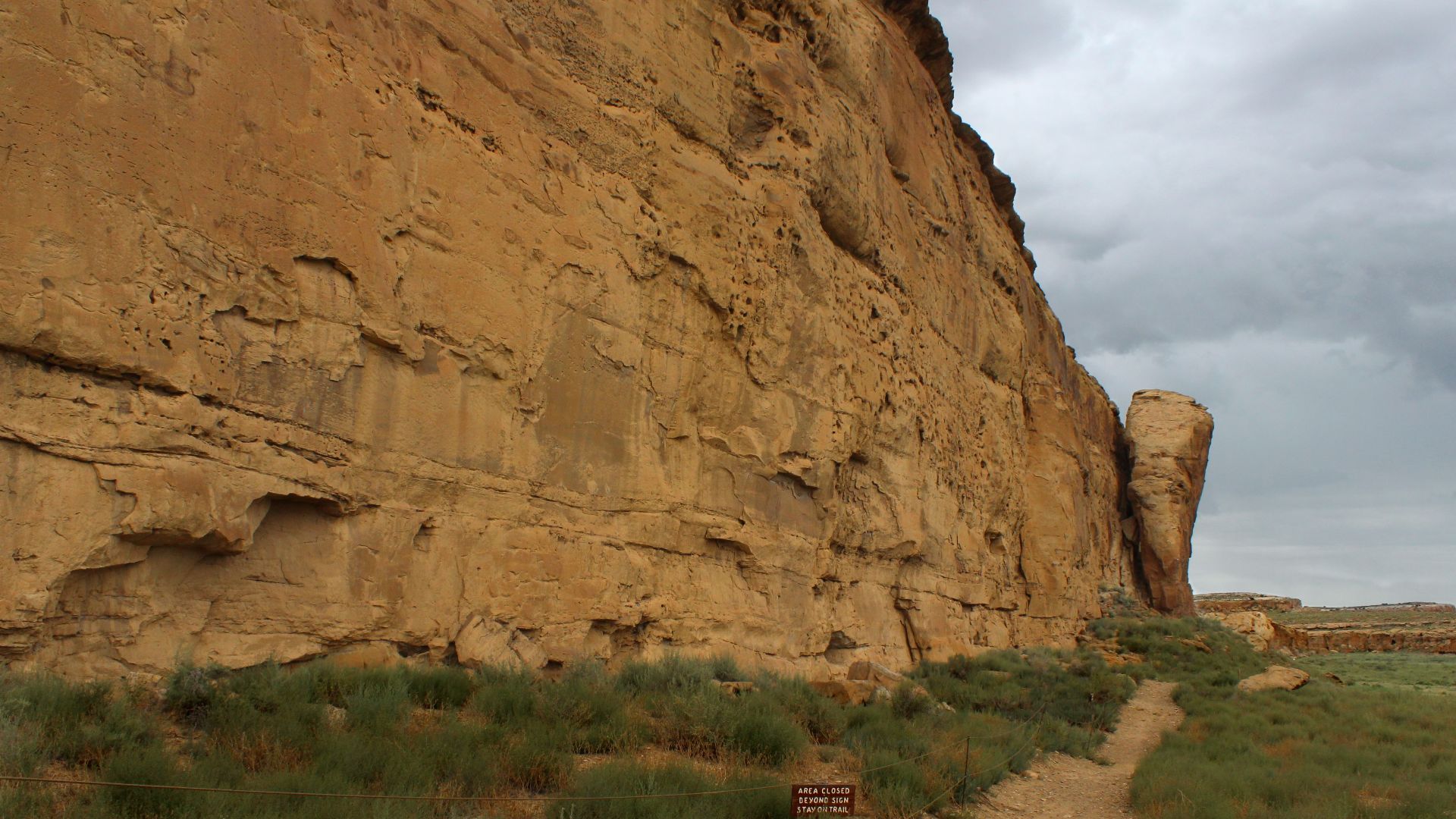 File:Chaco Culture National Historical Park - Pueblo Bonito, New Mexico, US - panoramio (2).jpg