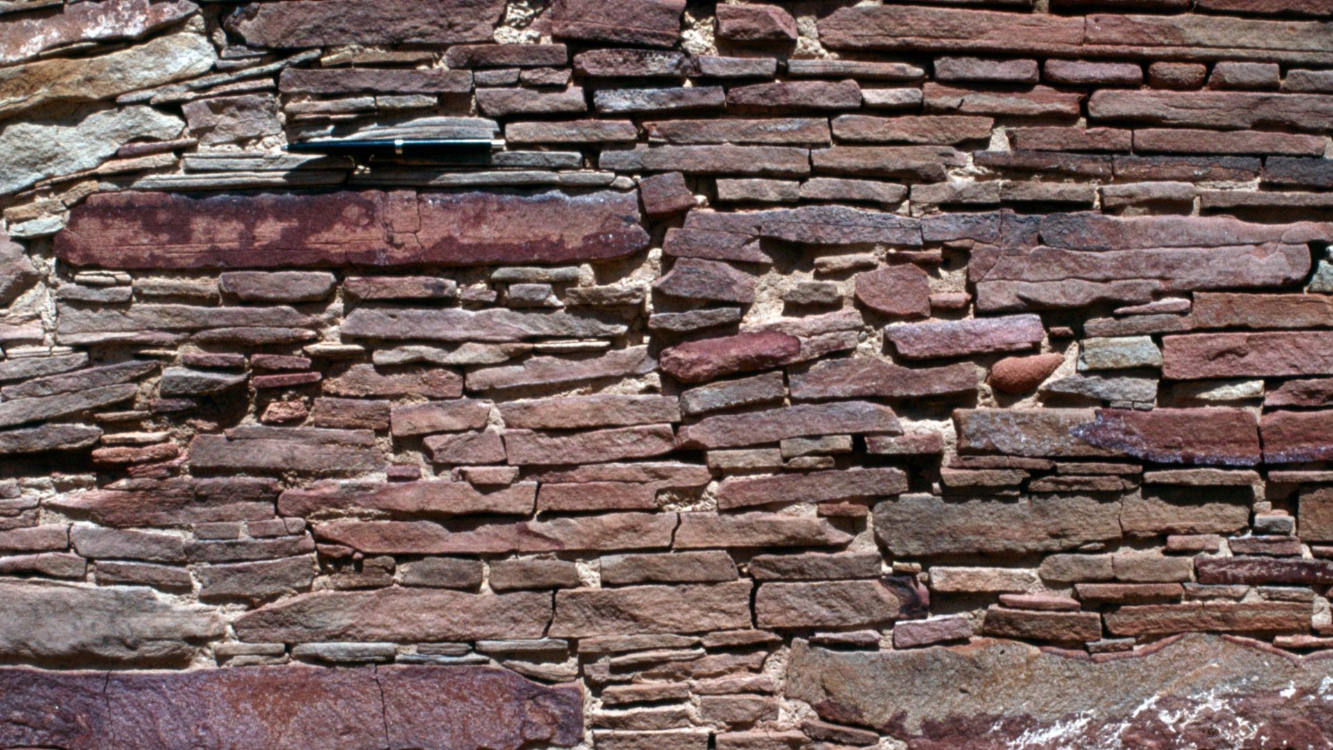 File:Chaco Canyon-Pueblo Bonito-20-Mauerwerk-1982-gje.jpg