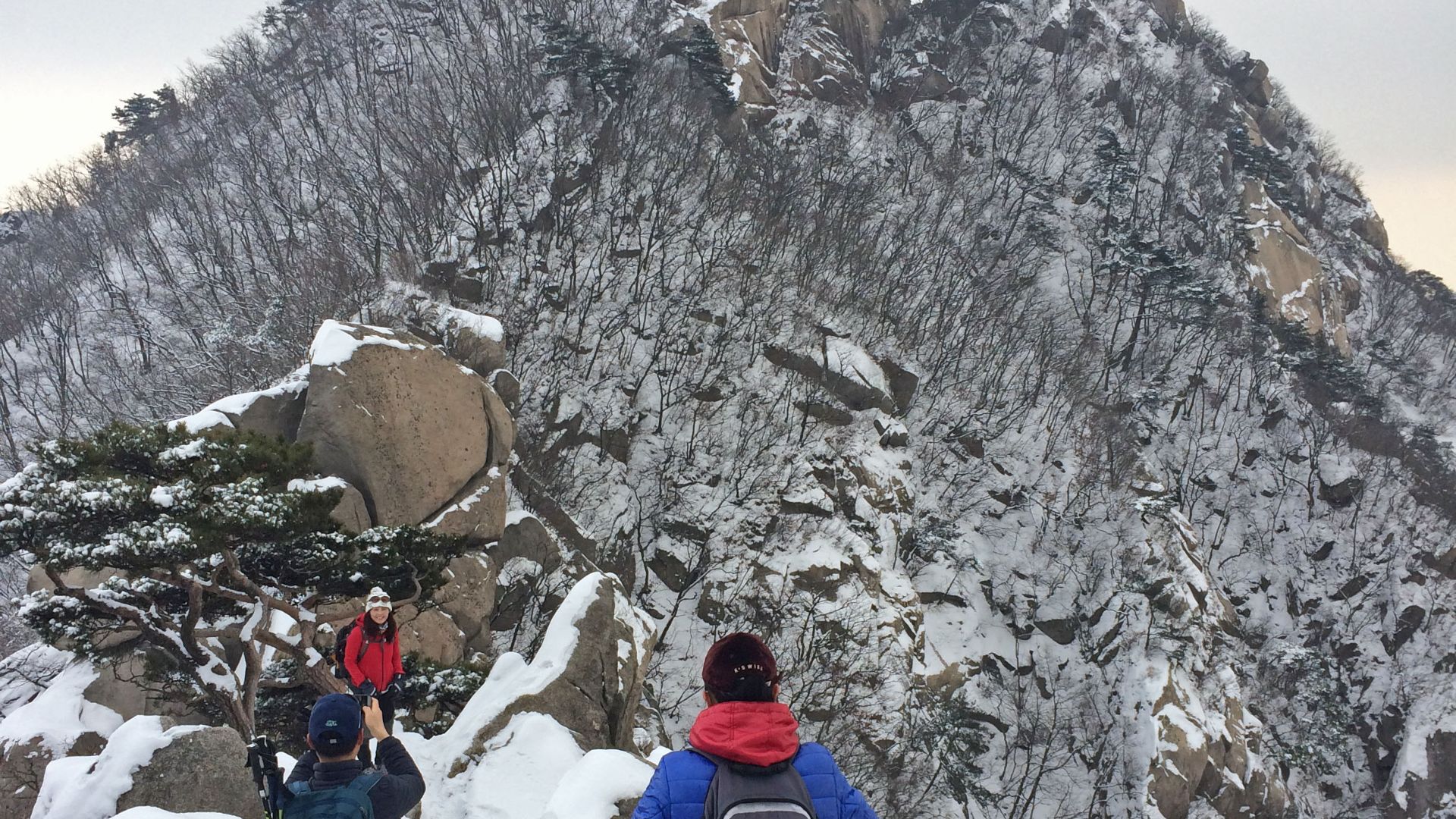 File:Bukhansan Rock.jpg