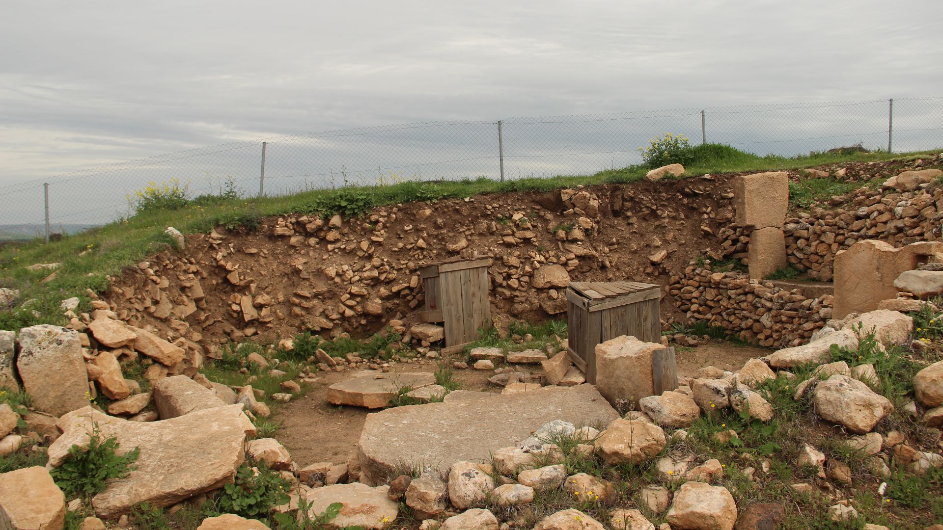 File:Göbeklitepe 2015-1.jpg