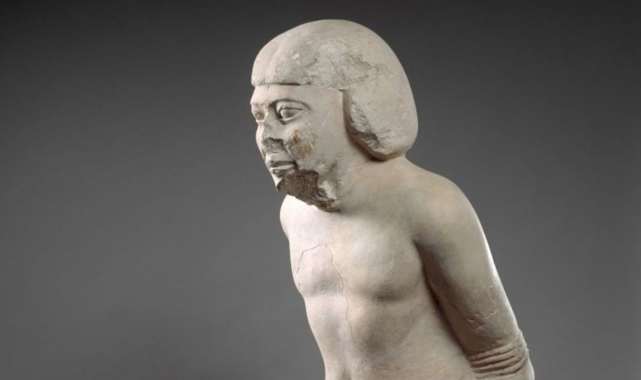 1296611755 - Statue of Kneeling Captive.