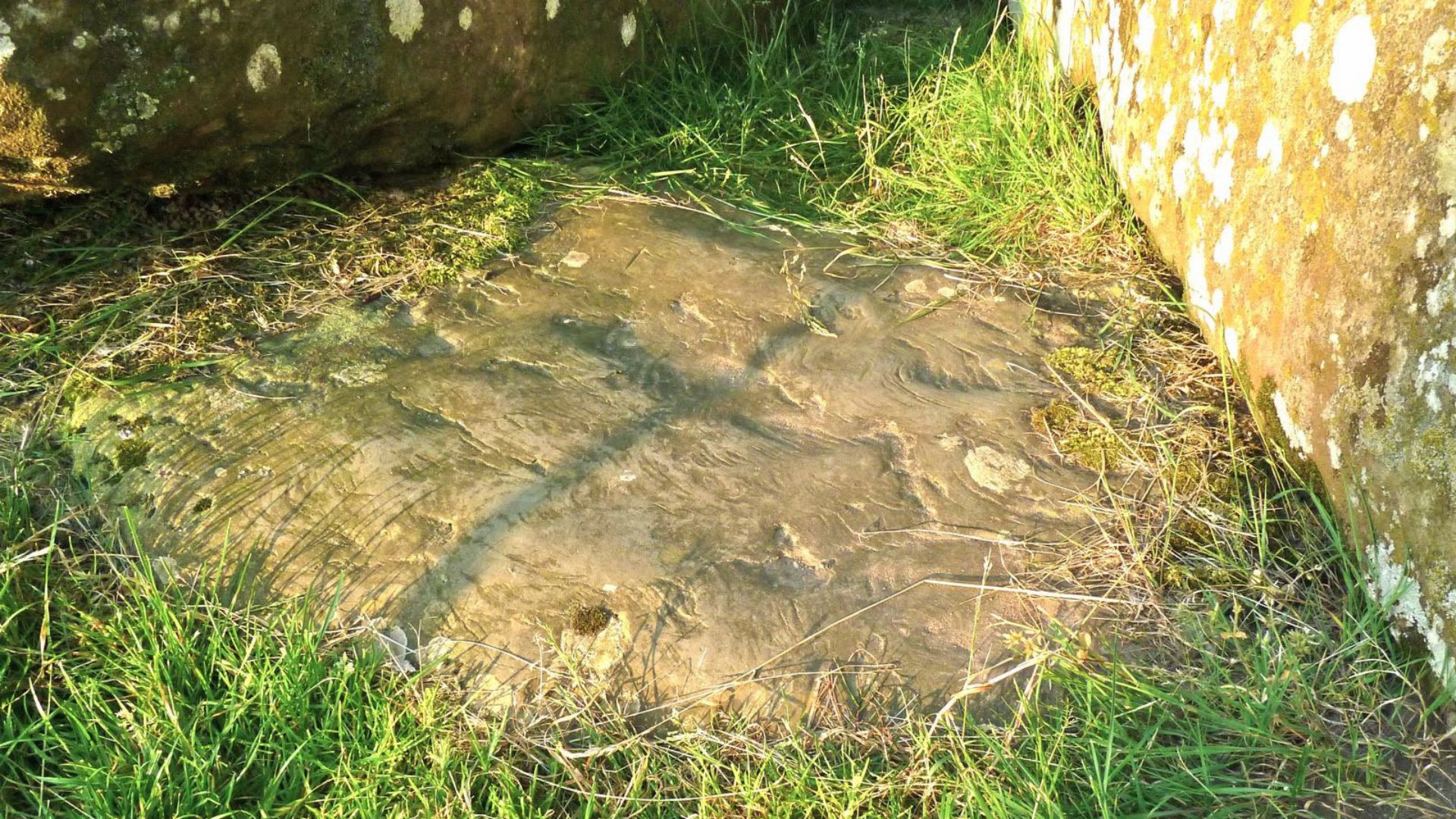 File:Stonehenge-Altar-Stone P1110732.jpg