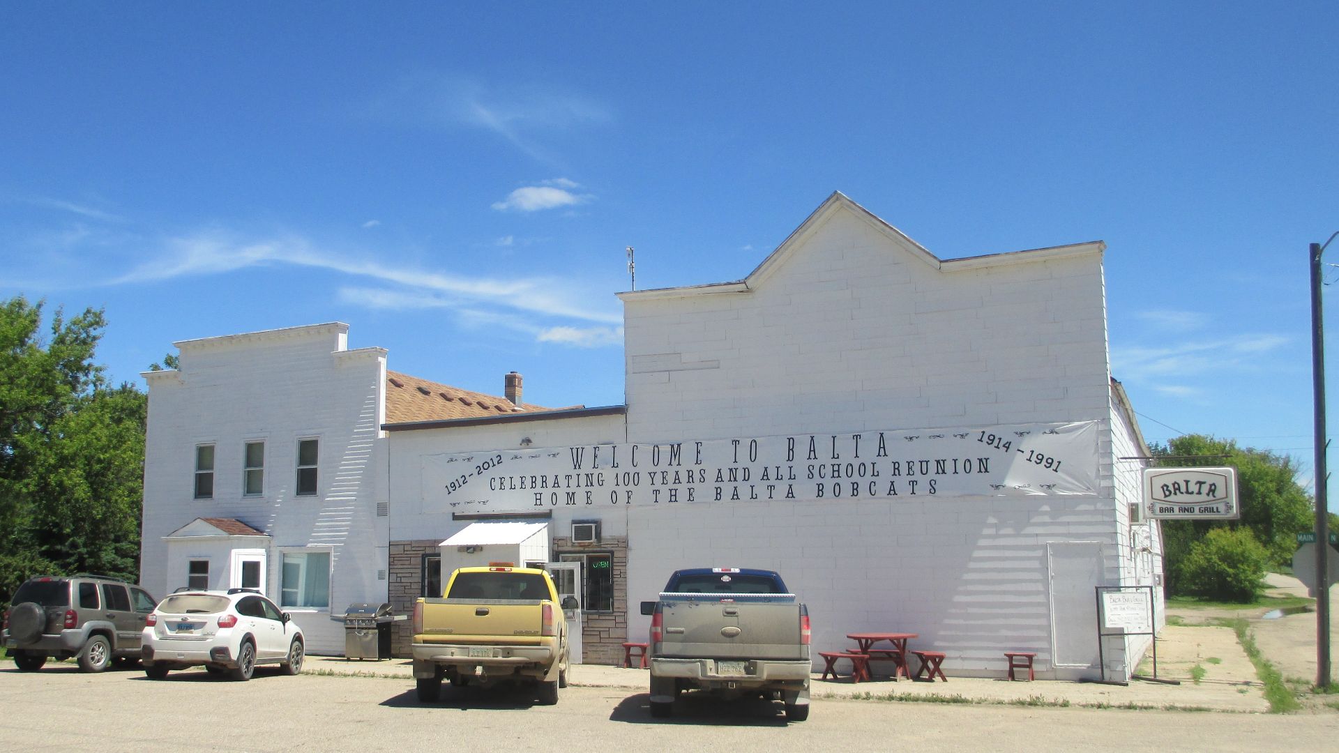 File:Downtown Balta, North Dakota.JPG