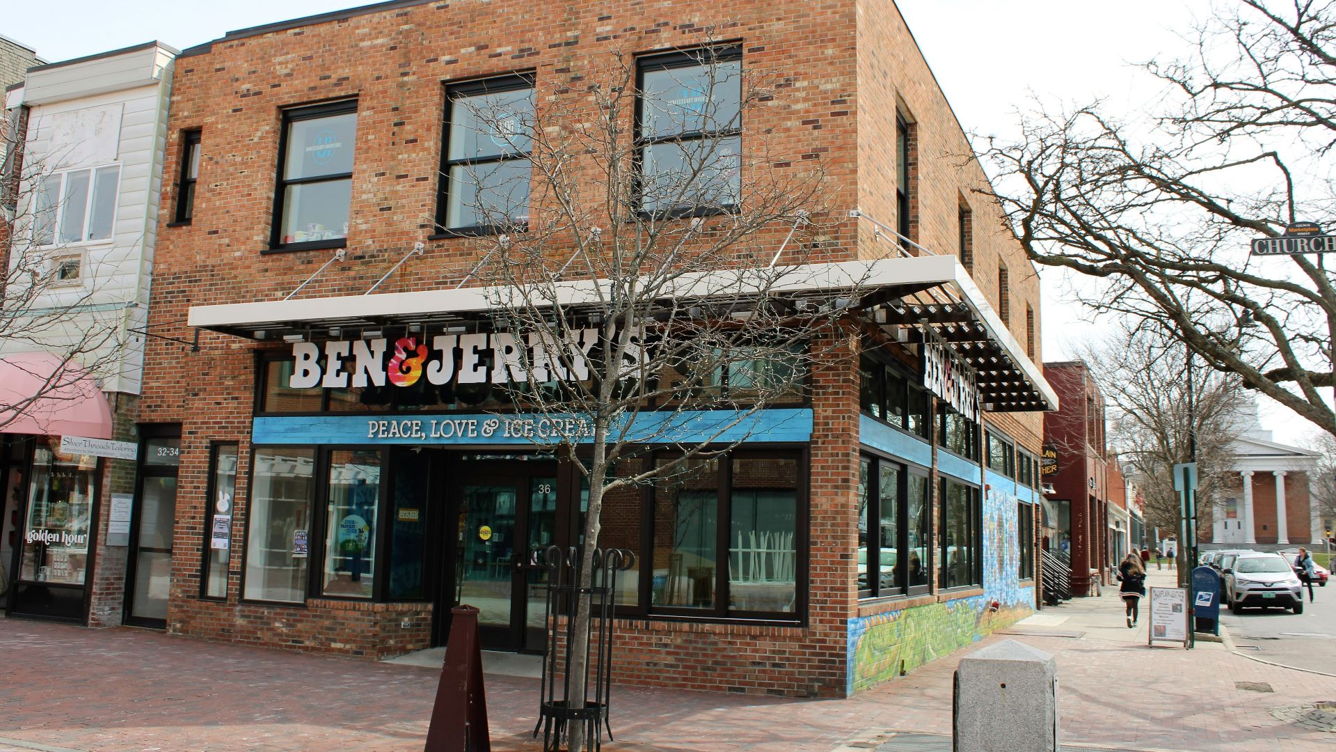 File:Ben & Jerry's - Burlington, Vermont.jpg
