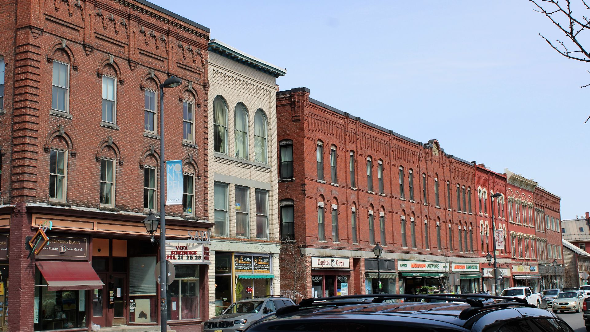 File:Main Street - Montpelier, Vermont 02.jpg