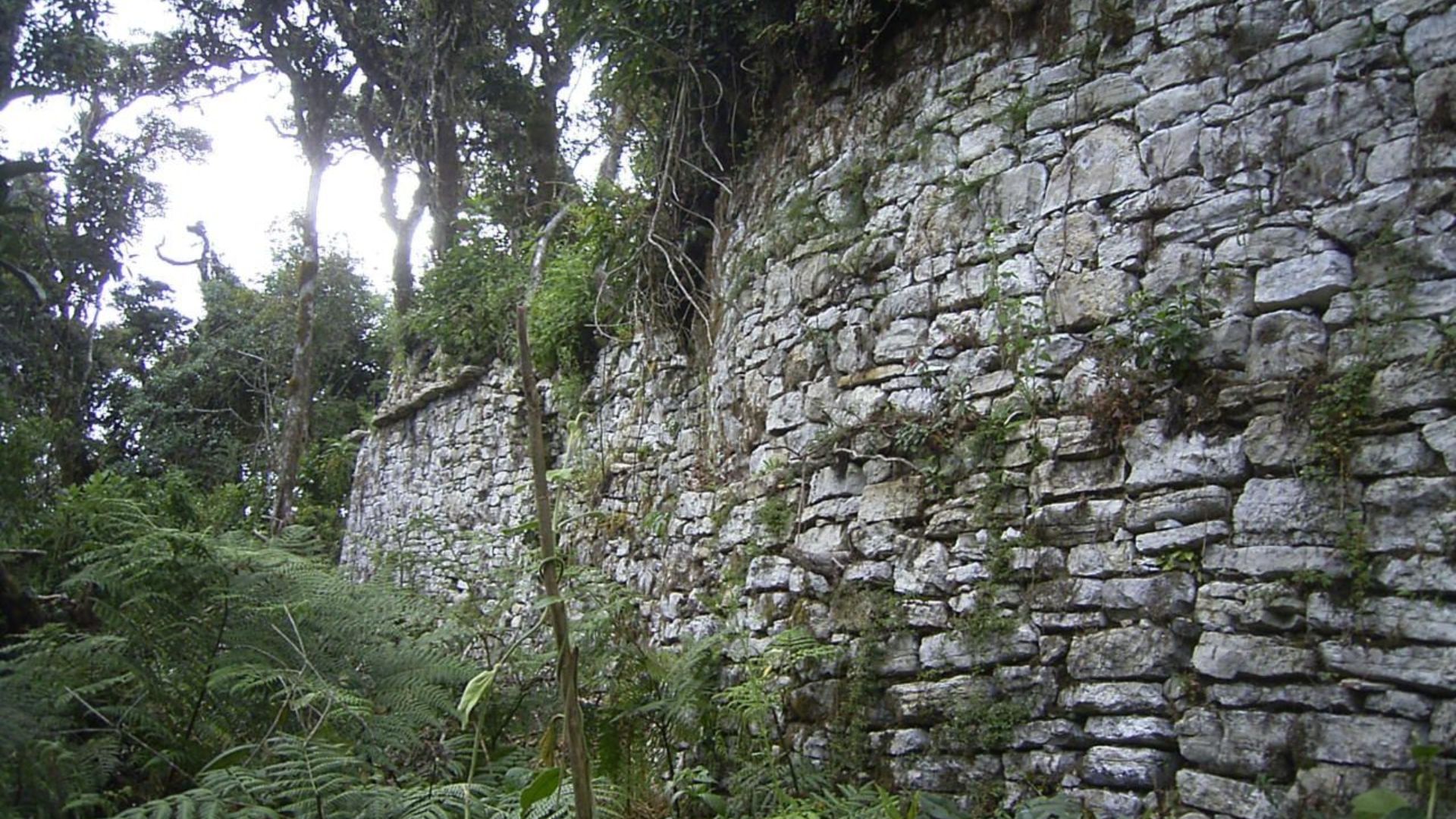 File:Ruinas-soloco chachapoyas amazonas peru.jpg