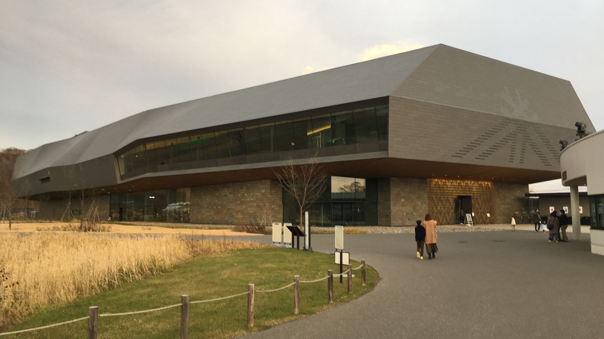 File:Shiraoi-upopoy 38.jpg