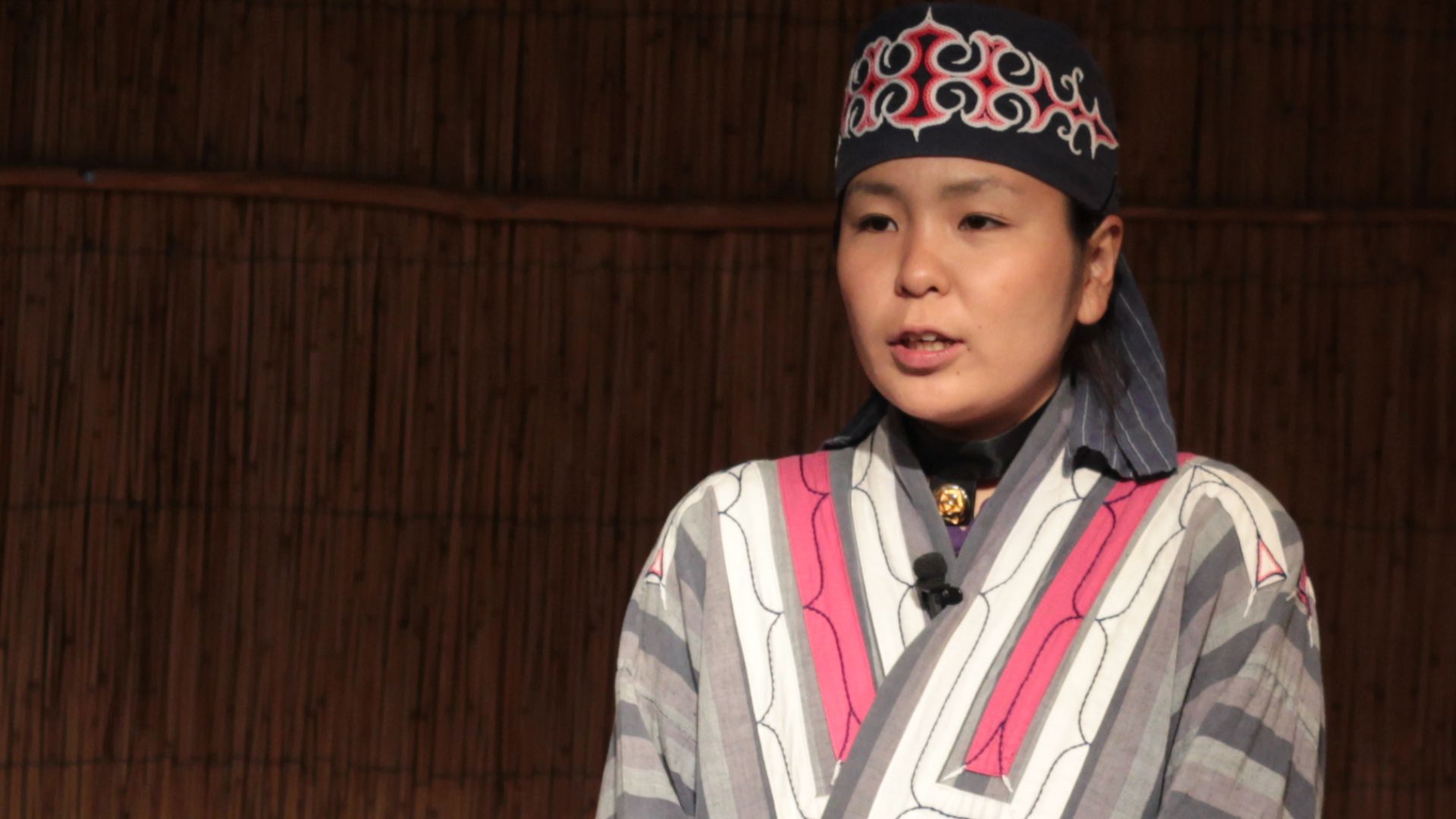 File:Ainu woman.jpg