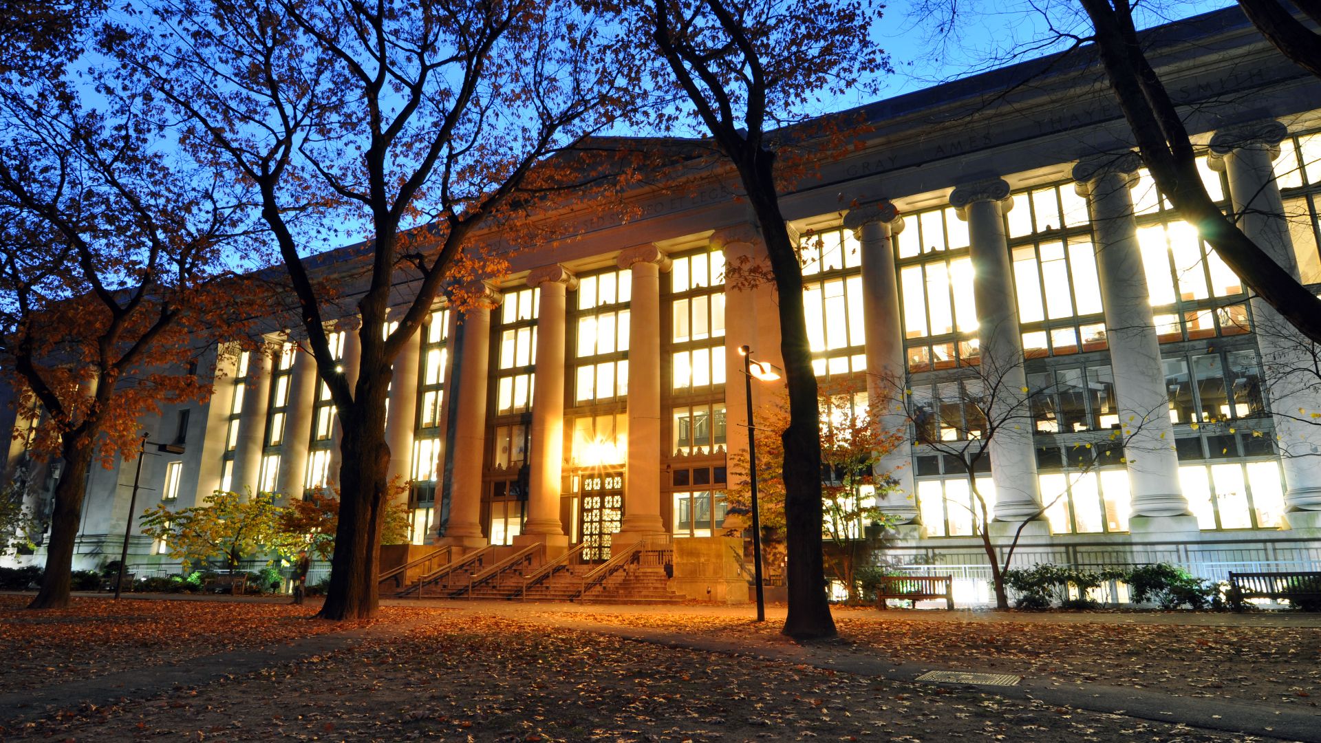 File:Harvard Law School Library in Langdell Hall at night.jpg
