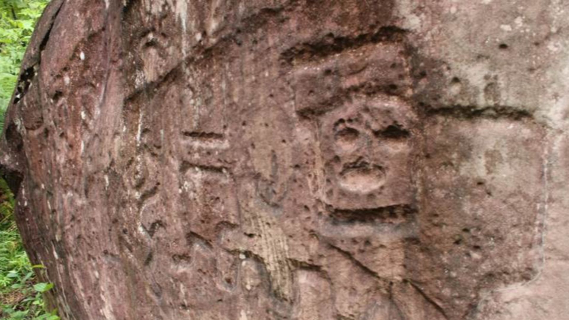 File:Petroglifo de panguana.jpg