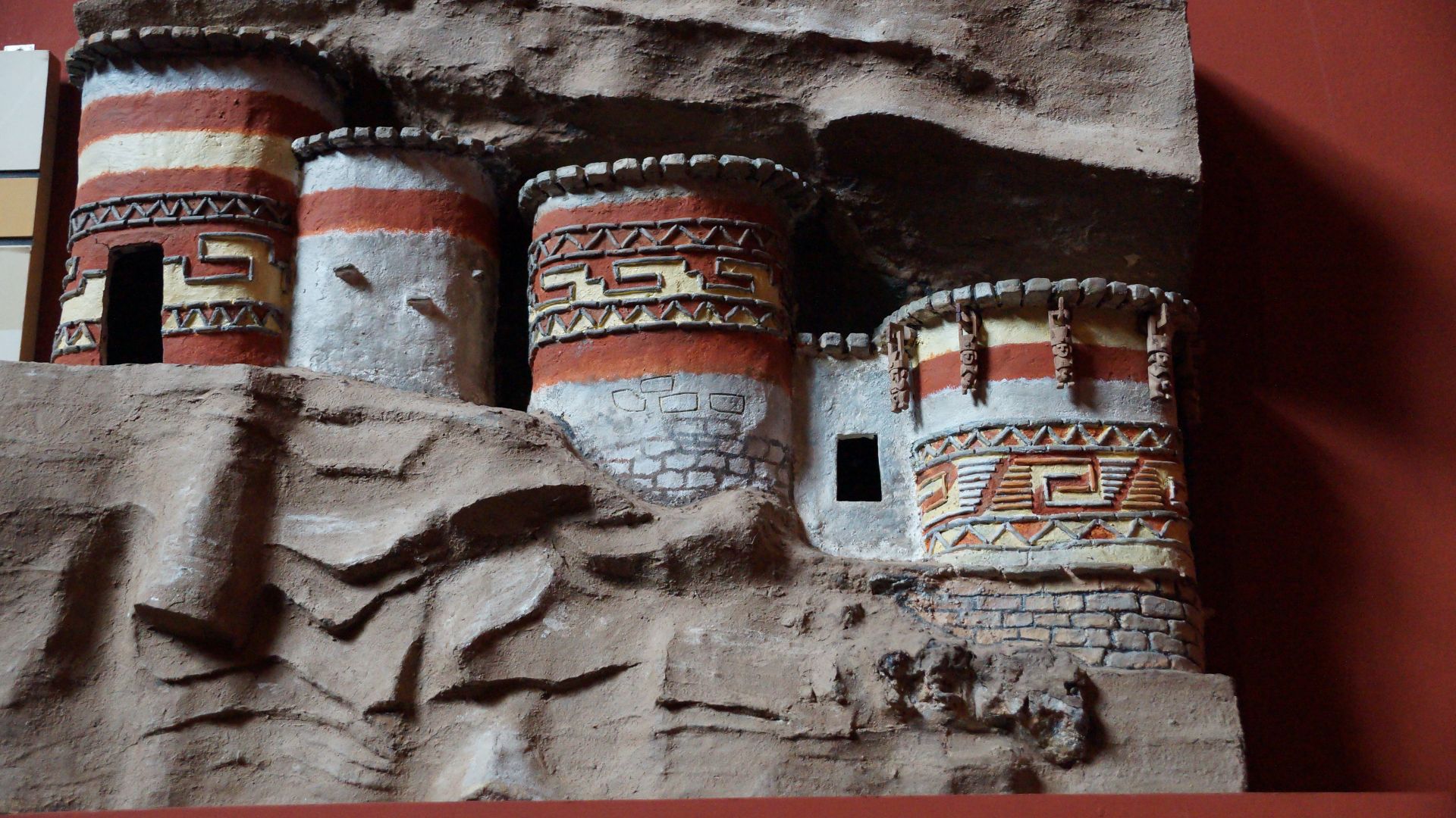 File:Maqueta de Los Pinchudos.jpg