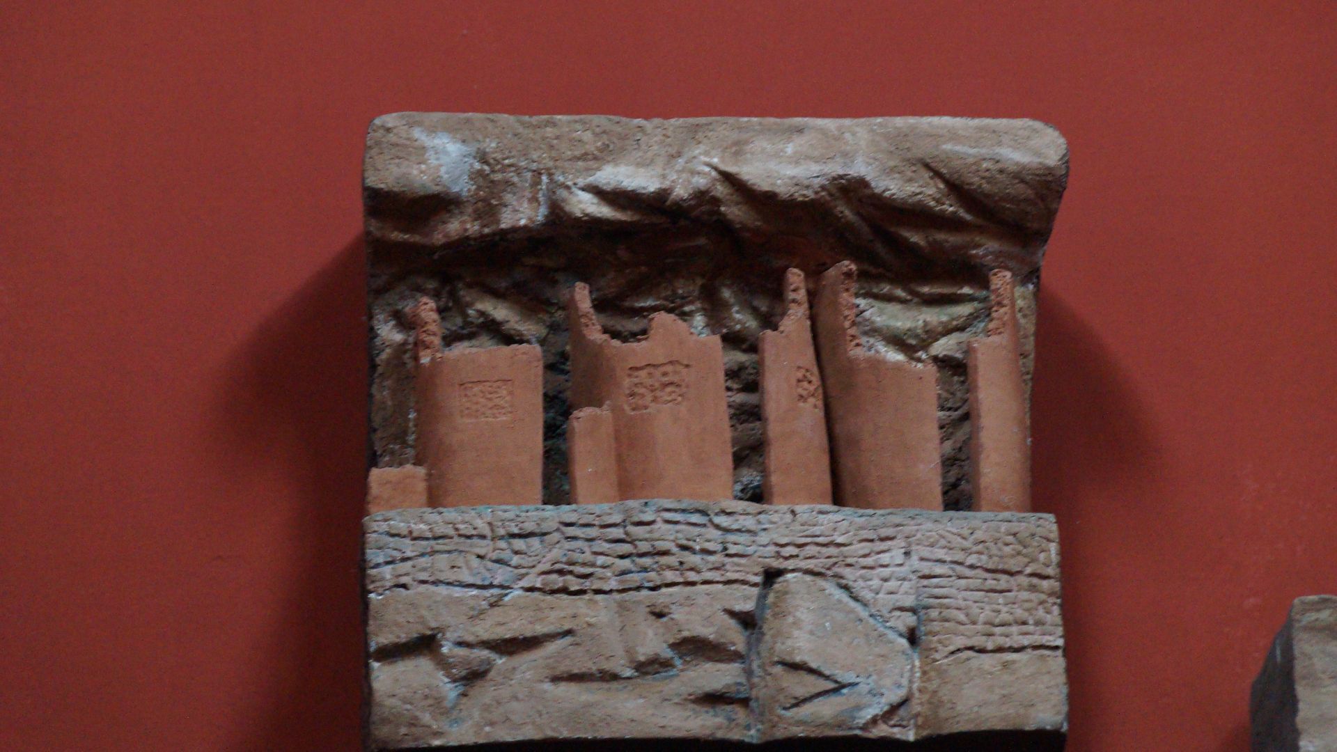 File:Pueblo de los Muertos-Tingorbamba.jpg