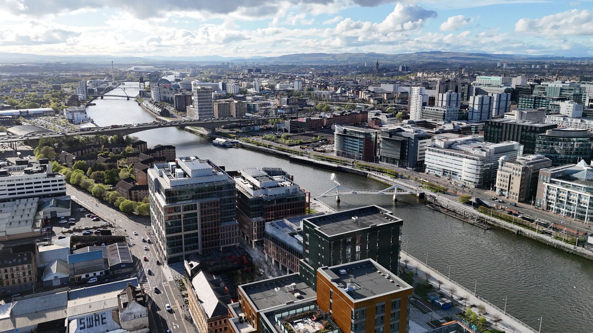 File:Glasgow - aerial - 2025-04-17 10.jpg