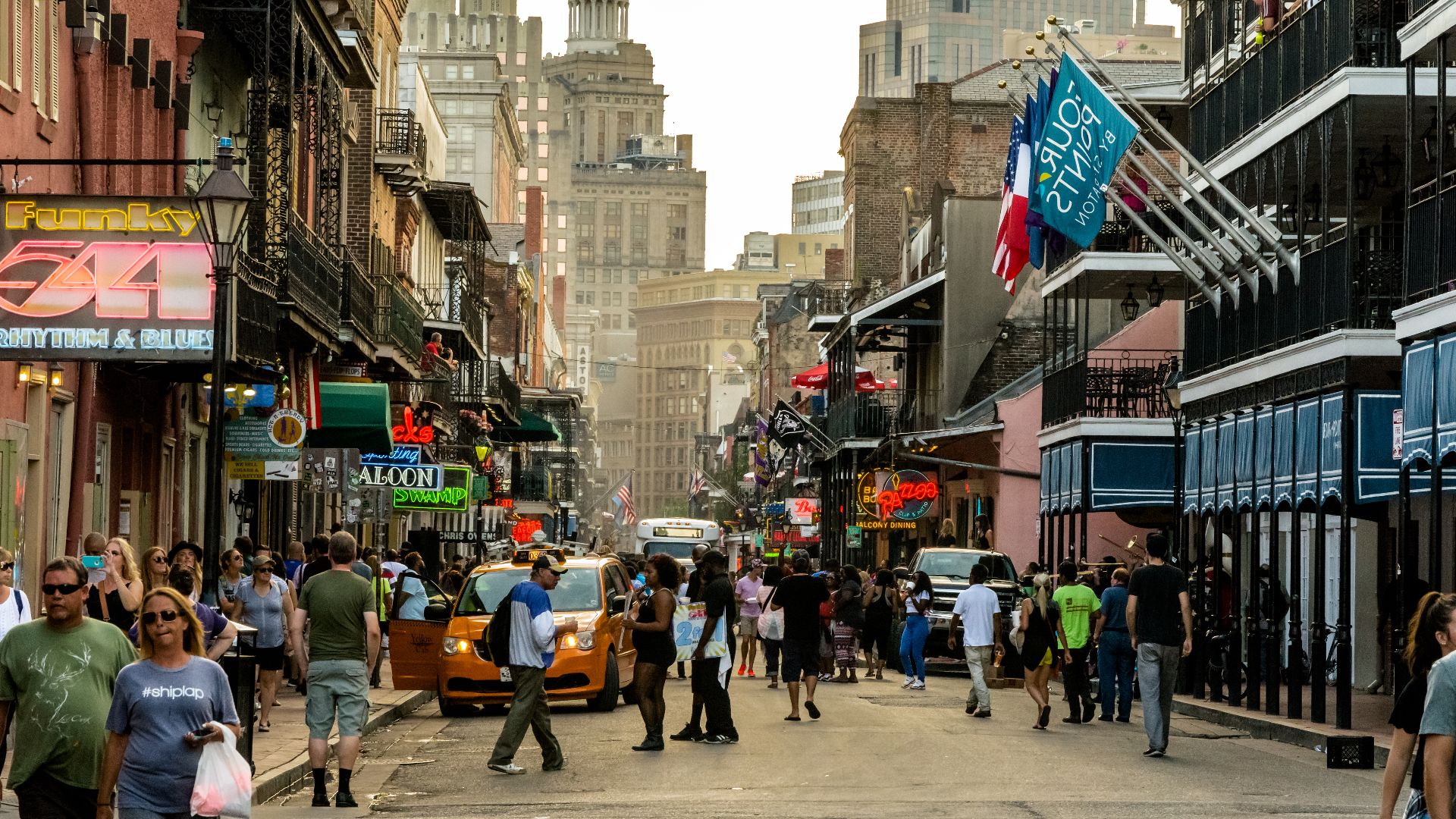 File:Bourbon Street, New Orleans.jpg