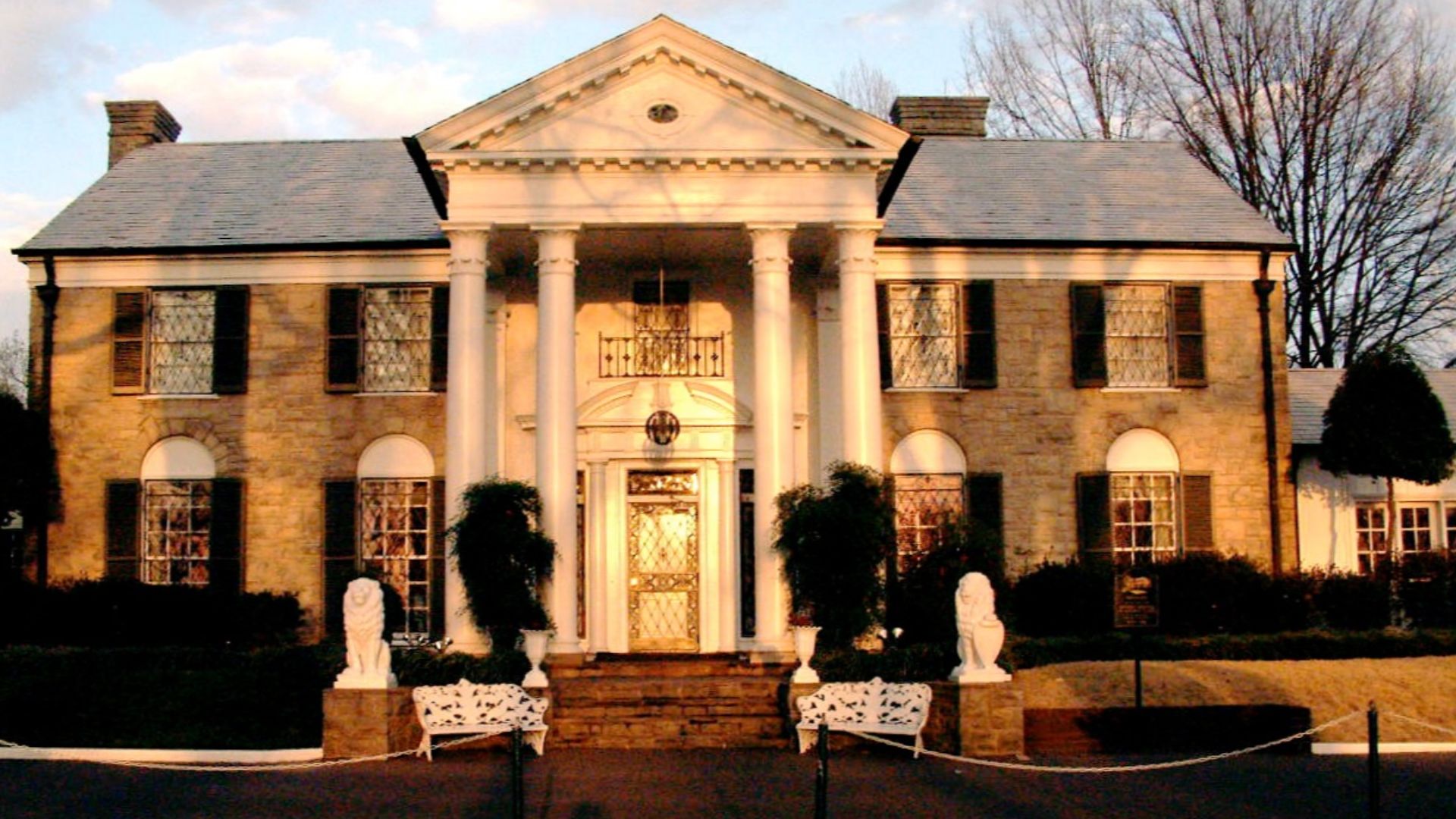 File:Graceland front.jpg
