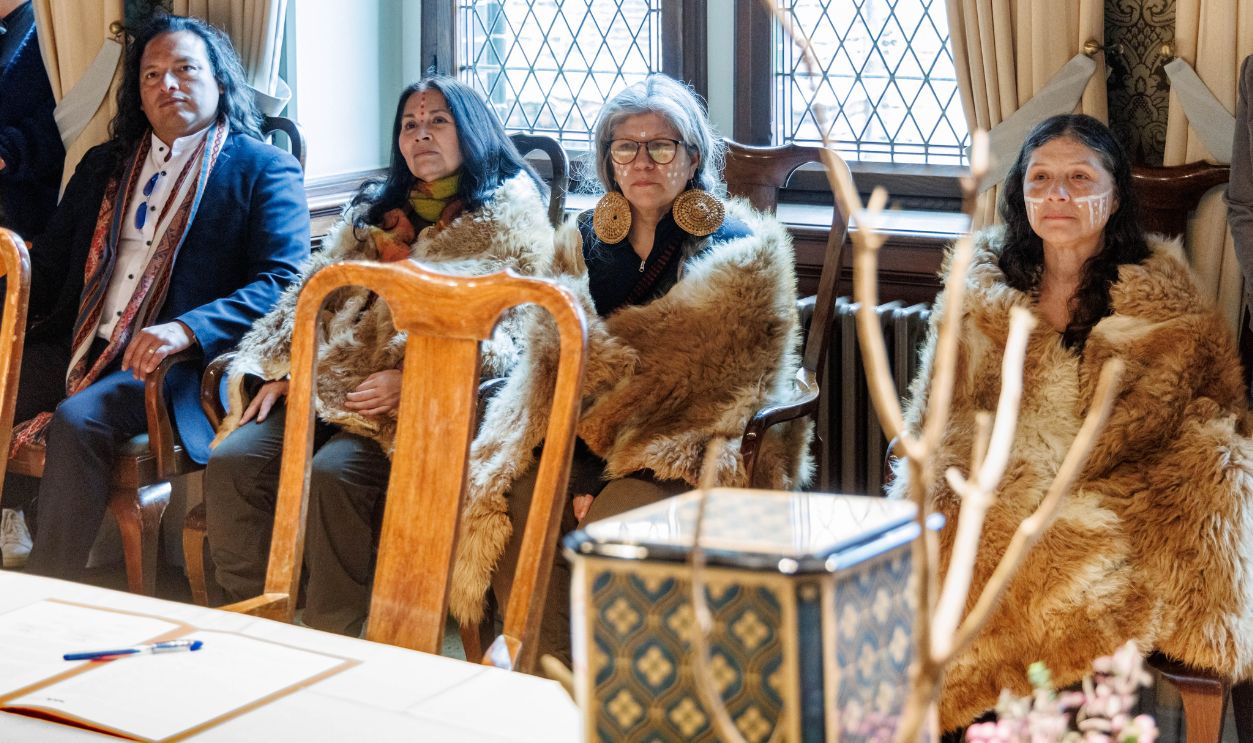 Representatives of the indigenous Selk'nam community take part in the handover ceremony of the human remains of a man from their people. The skull was sent as a gift to the Lübeck Ethnological Museum in 1914 by a German emigrant in the city of Punta Arenas. Its provenance was determined by the Lübeck Cultures of the World Collection as part of provenance research funded by the German Lost Art Foundation. 