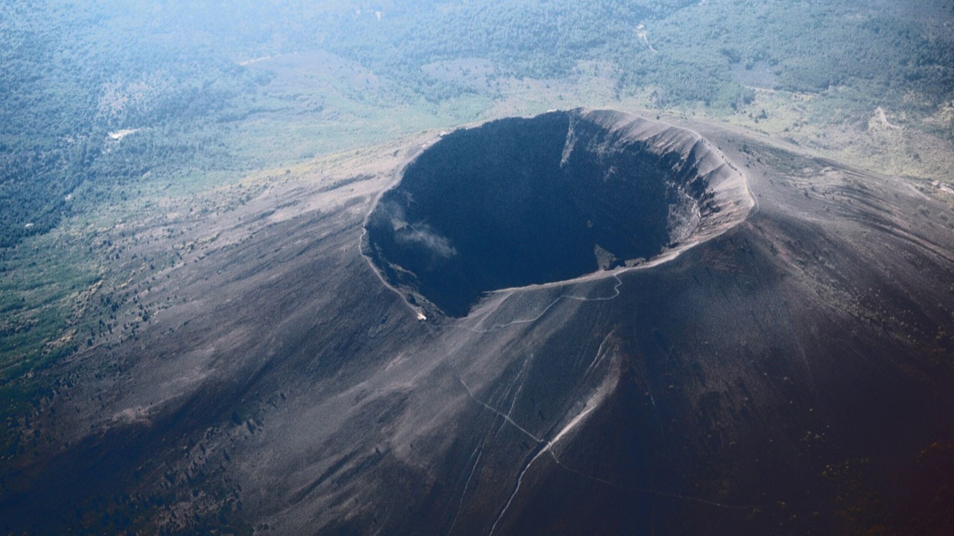 File:Vesuvius from plane.jpg