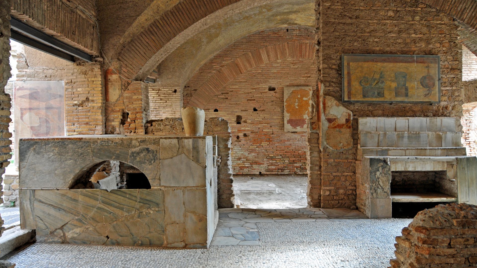File:Ostia Antica - Caseggiato del Termopolio (5154206528).jpg