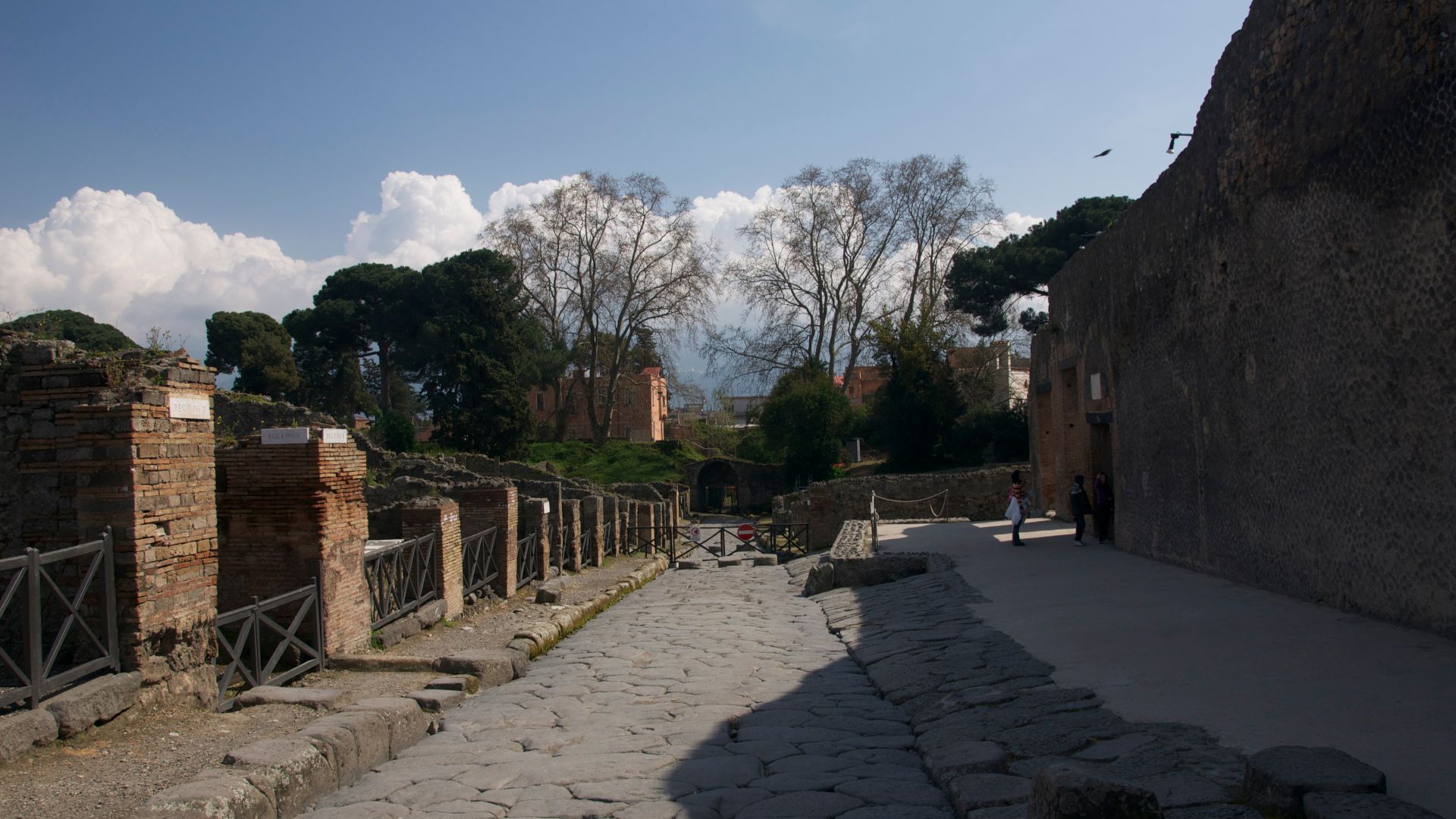 File:Pompei (5631086710).jpg
