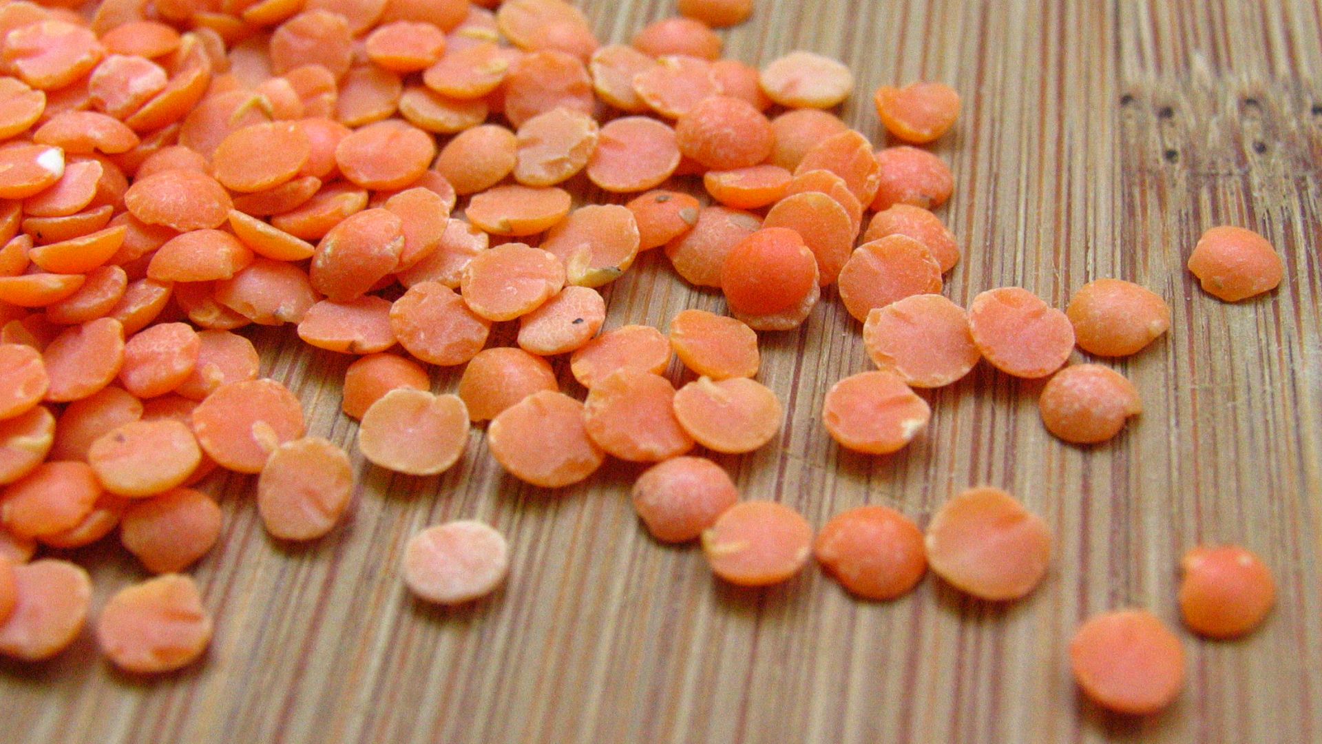 File:Dried red lentil.JPG