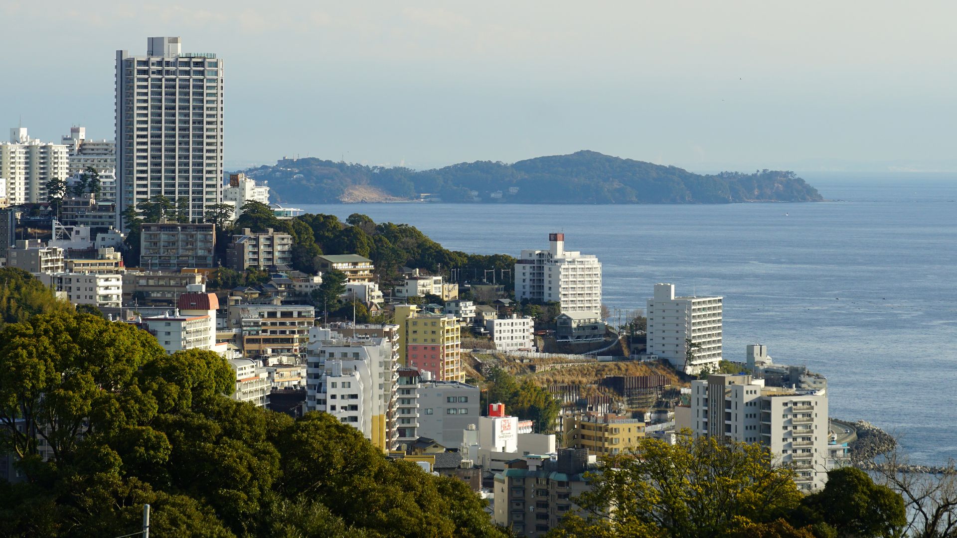 File:230127 Atami Onsen Shizuoka pref Japan01s3.jpg