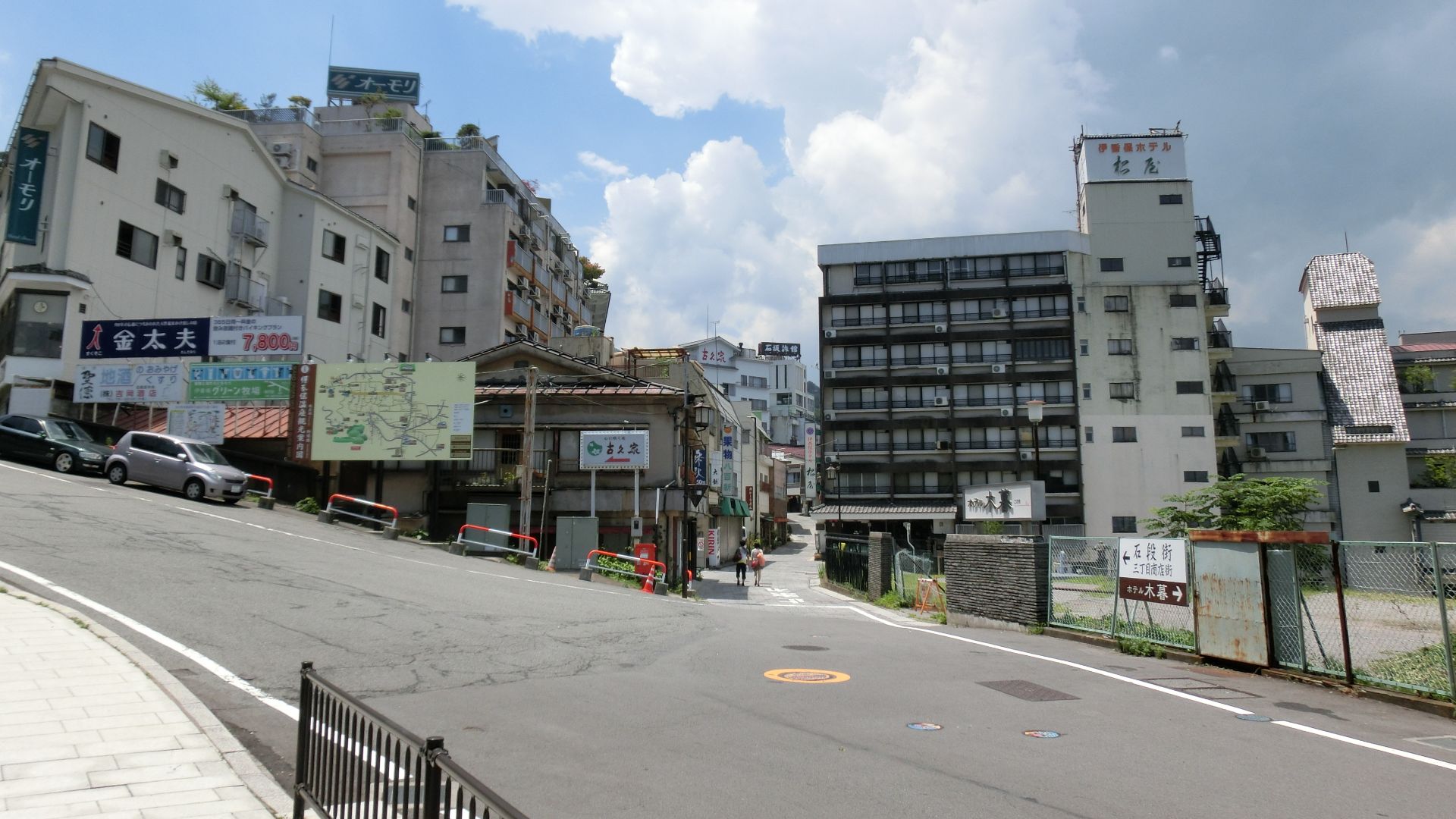 File:Ikaho Onsen 06.JPG