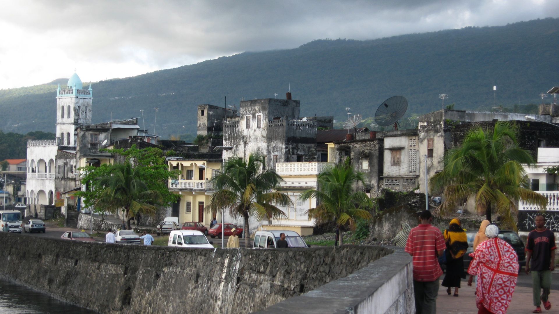 File:Moroni harbour (2).jpg