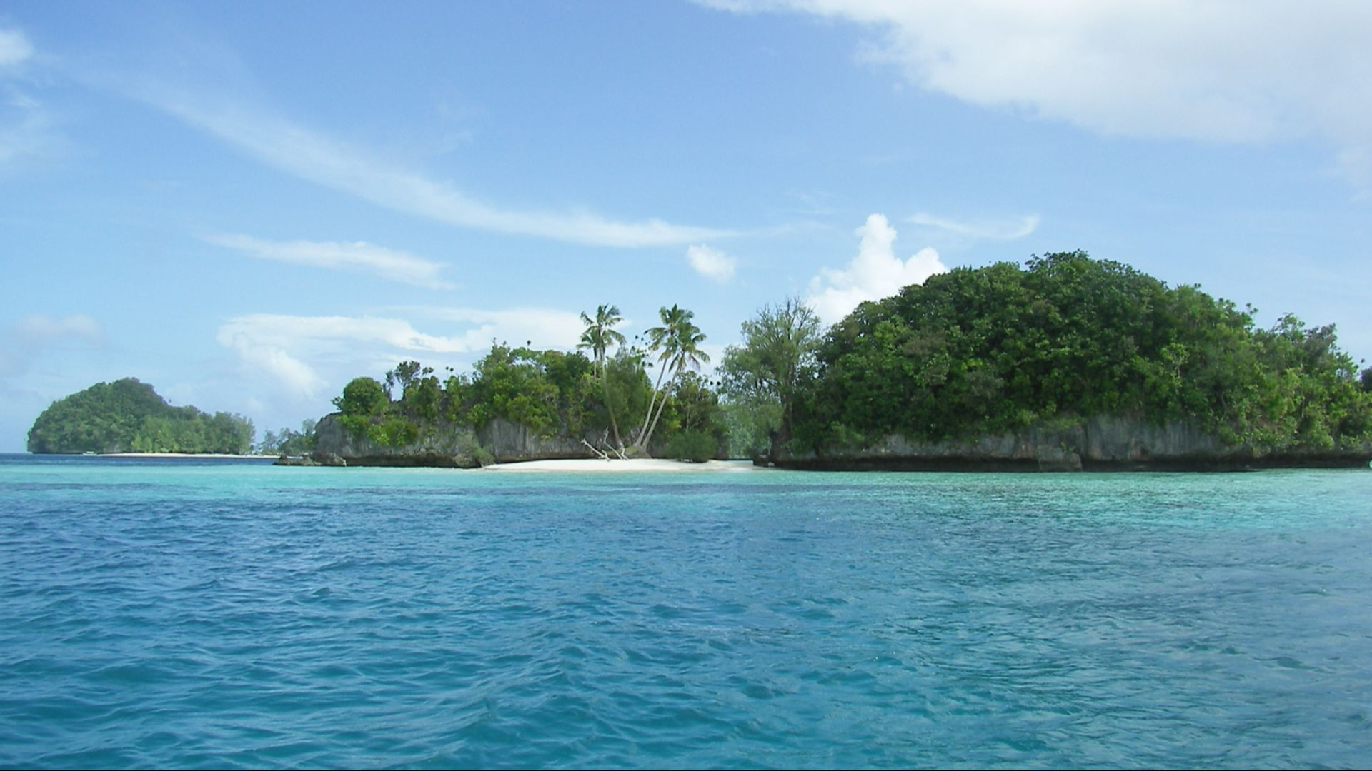 File:Palau-rock-islands20071222.jpg