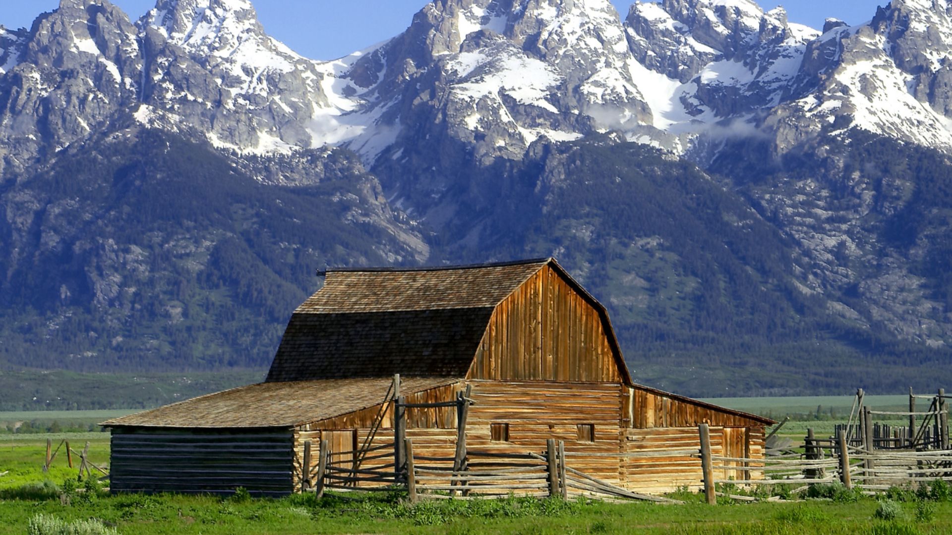 File:Barns grand tetons.jpg
