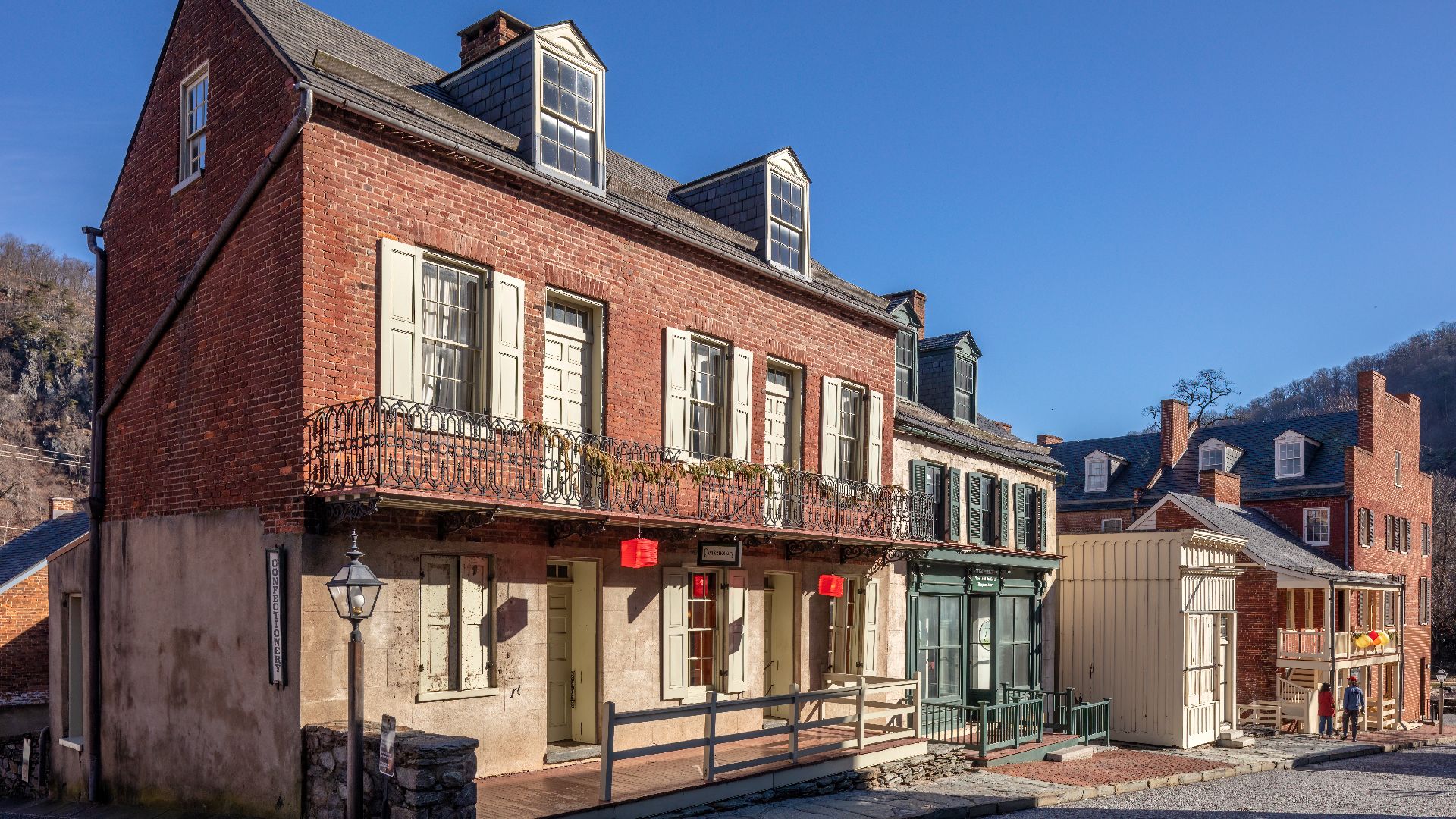 File:Lower High St Harpers Ferry WV2.jpg