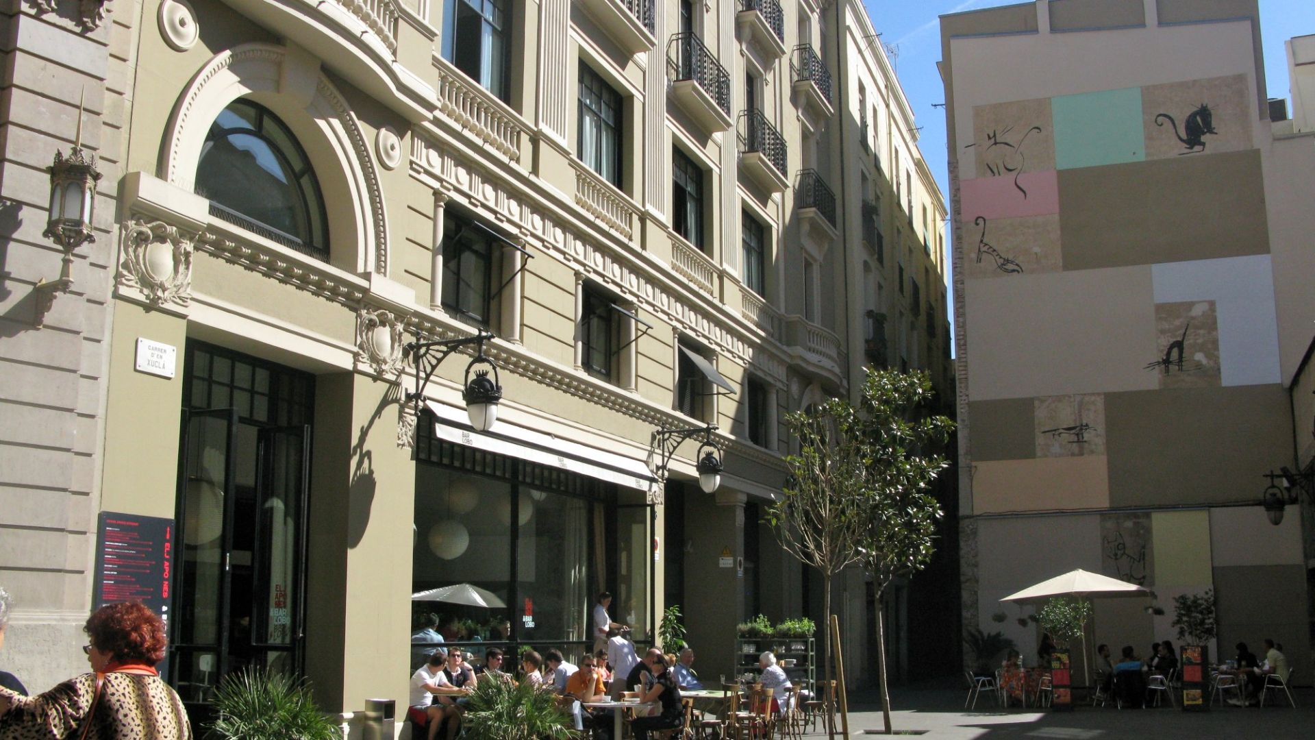 File:Barcelona El Raval 7 (8440951488).jpg