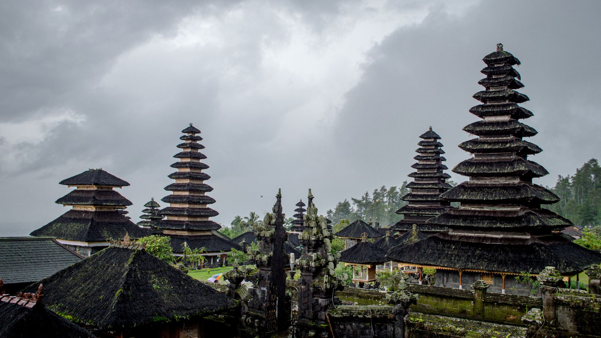 File:Besakih Temple Bali Indonesia.jpg