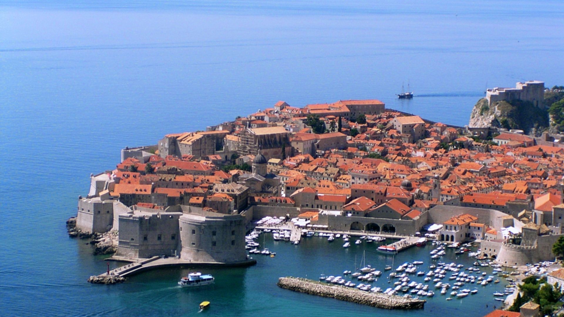 File:Old town of dubrovnik.jpg