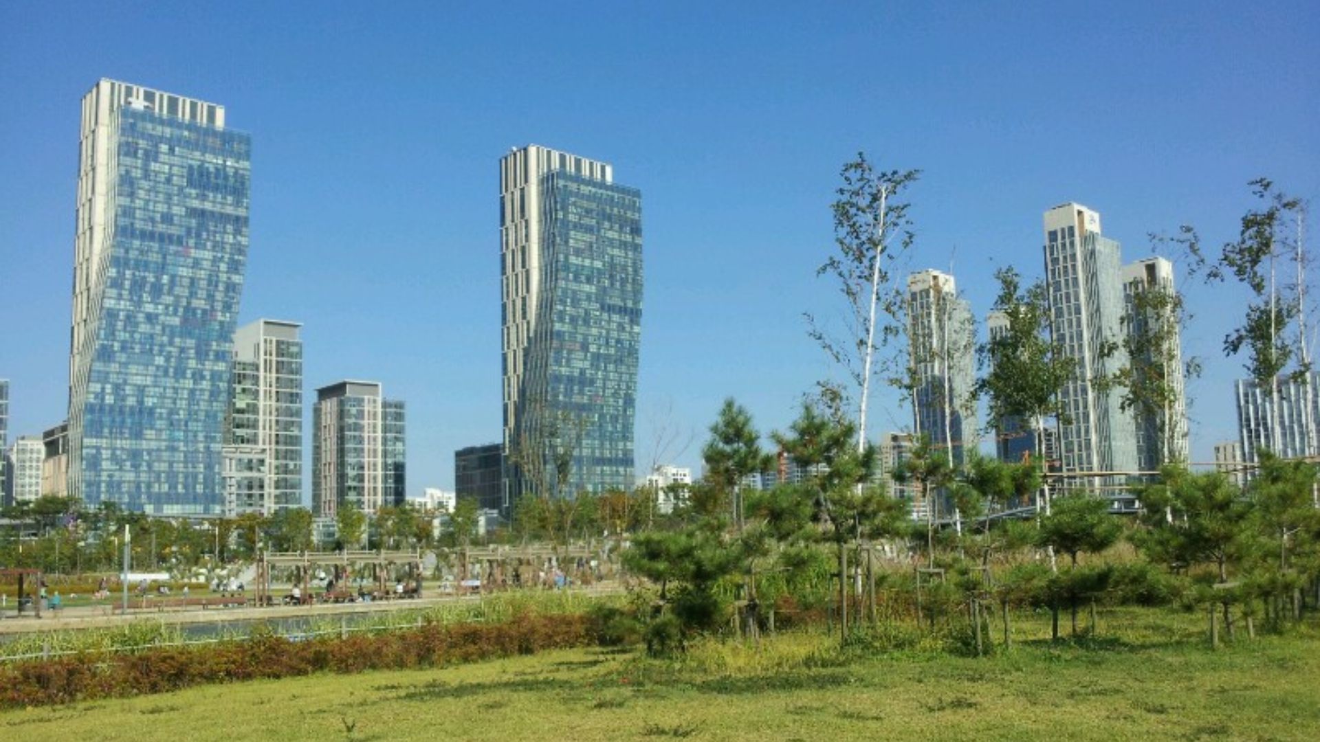 File:Songdo Central Park.JPG