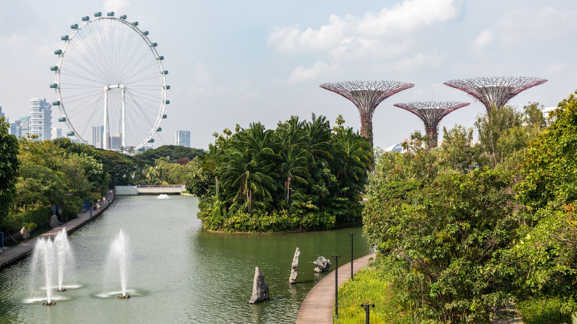 File:Singapore (SG), Gardens By The Bay -- 2019 -- 4759.jpg
