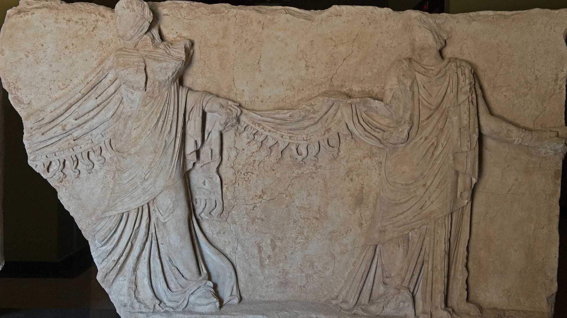File:Burdur Museum Sagalassos Dancing girls 3073.jpg