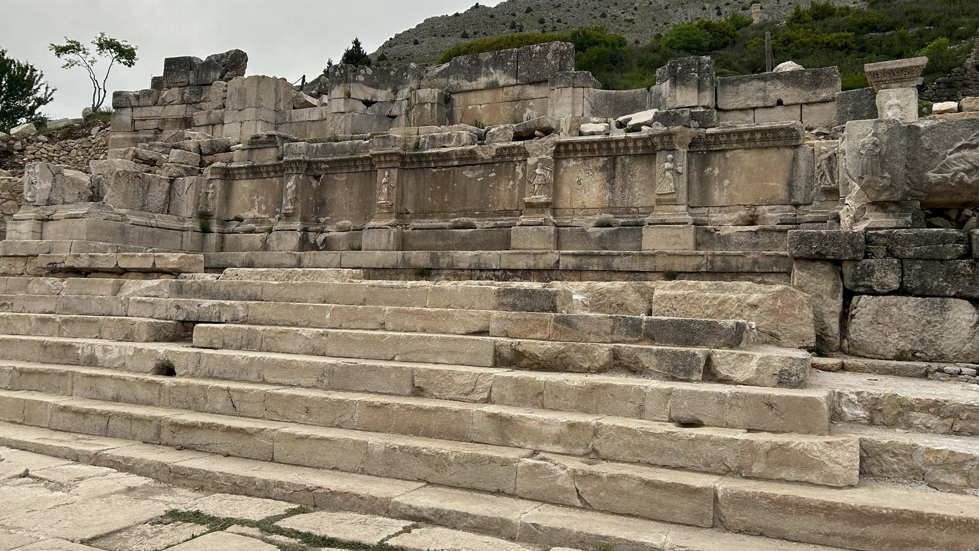 File:Sagalassos Antik Kenti 018.jpg