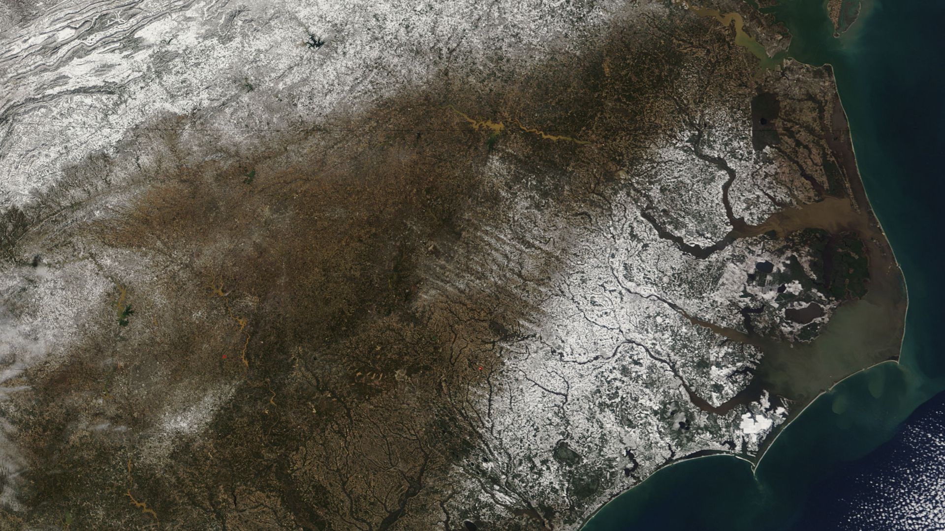 File:Snow in Coastal North Carolina 2010-02-14 lrg.jpg