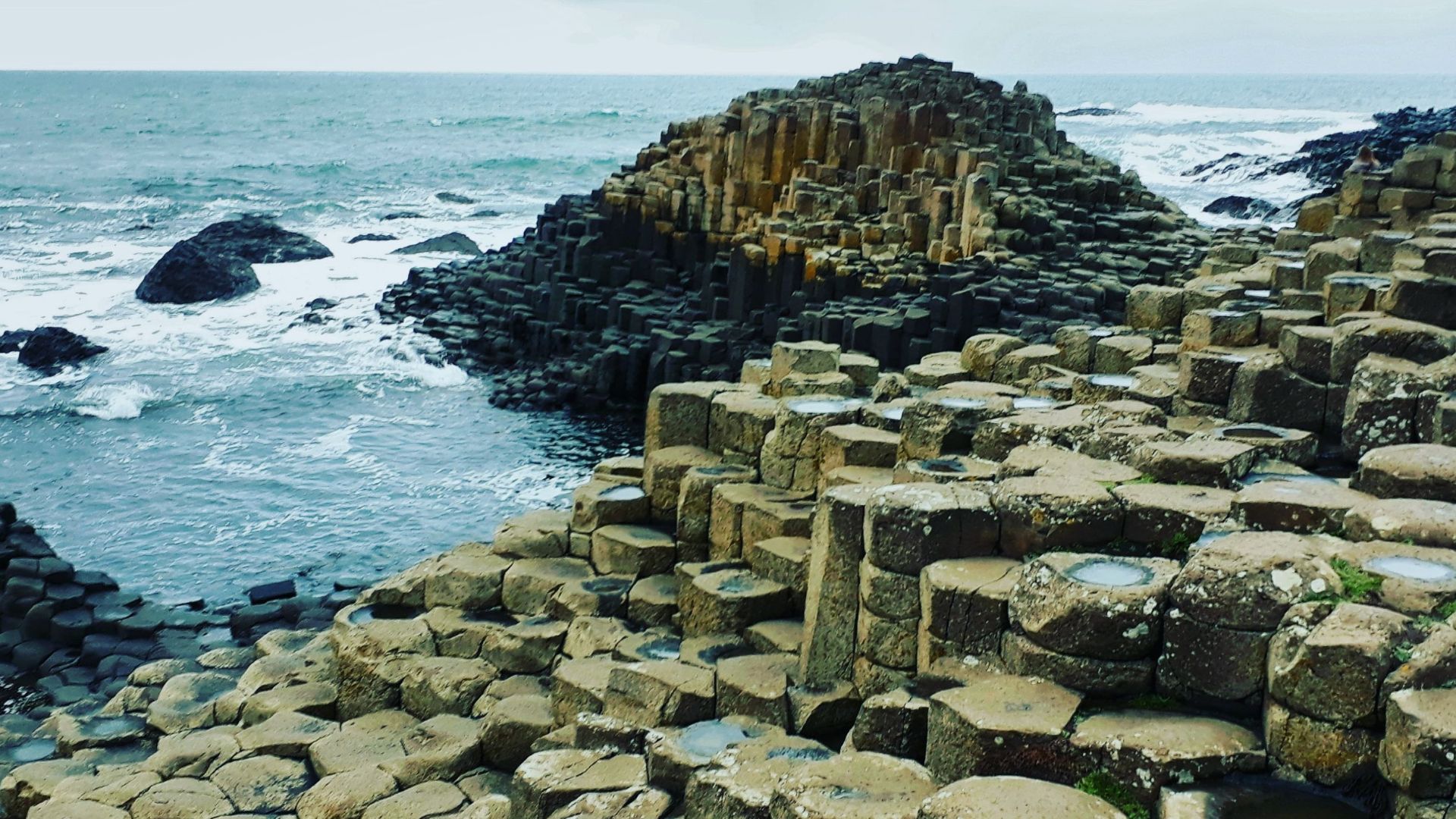 File:Giant's causeway.jpg