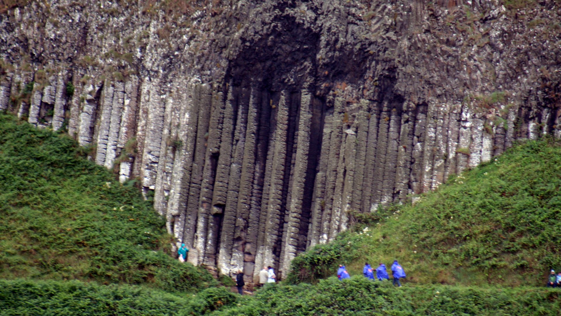 File:Calzada de los gigantes01.jpg