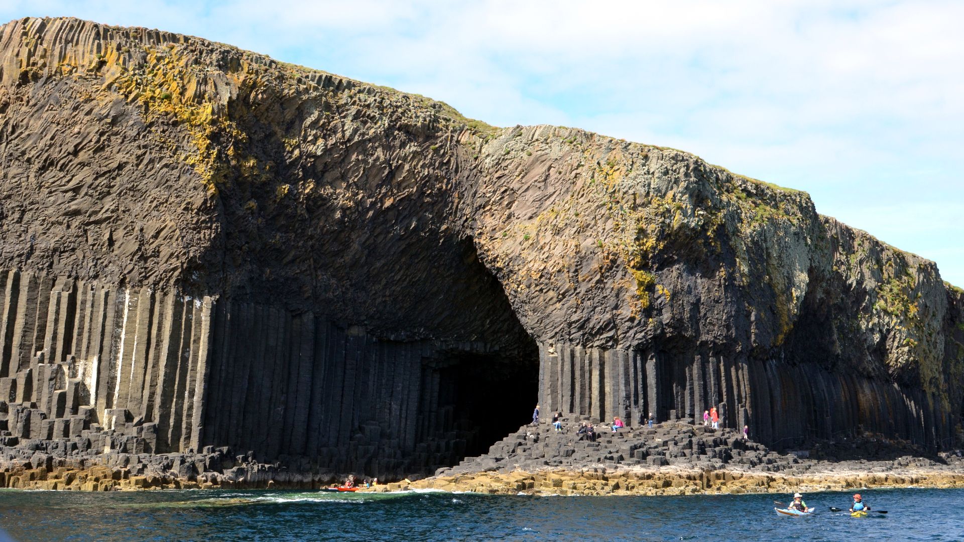 File:Fingal's Cave, Staffa Island 01.jpg