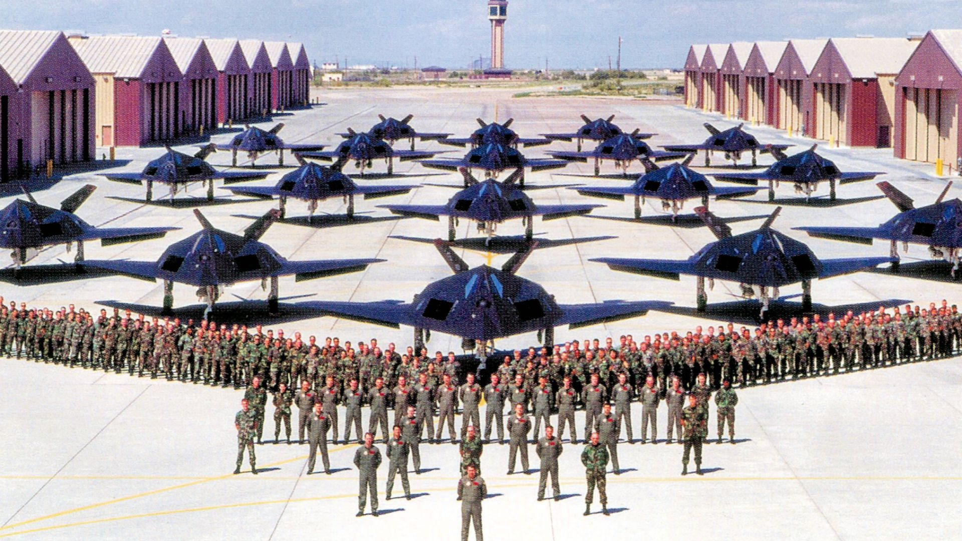 File:F-117 Nighthawks at Holloman AFB New Mexico.jpg
