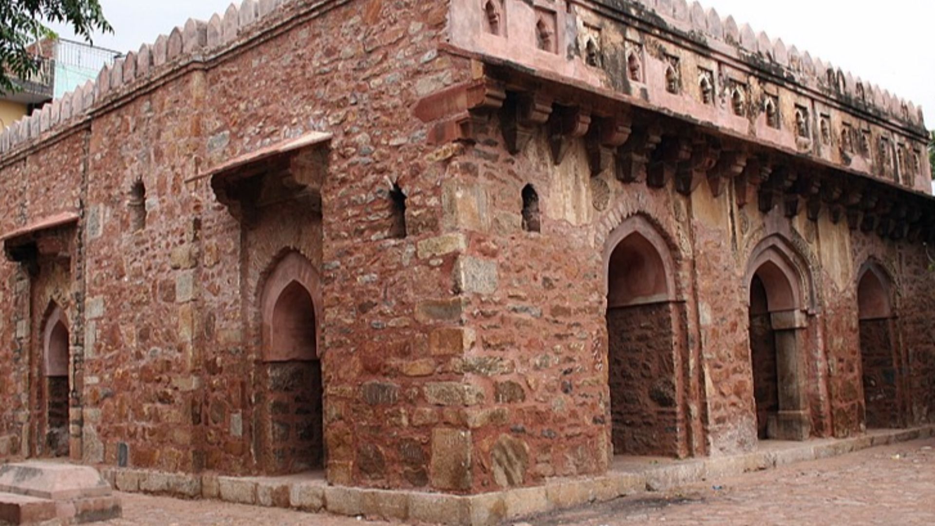 File:Tomb of Bahlol Lodi.JPG